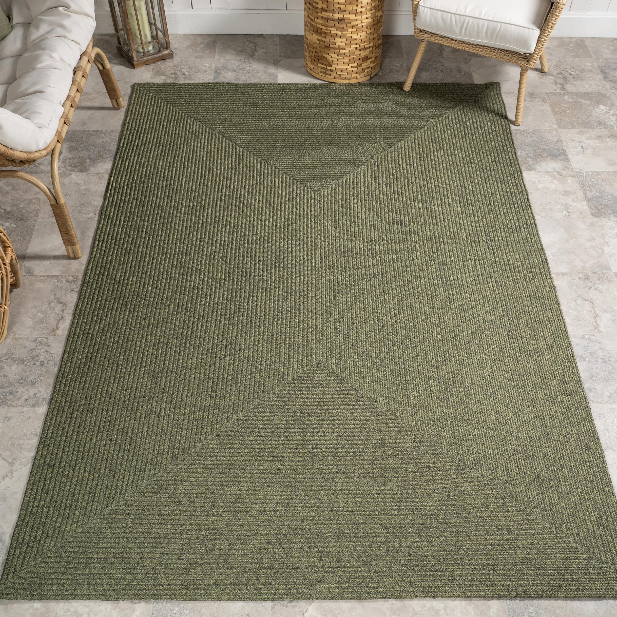 nuLOOM 8 x 10 Solid Hand Braided Indoor/Outdoor Area Rug, Pet-Friendly, High Traffic, Weather Resistant, for Patio, Balcony, B