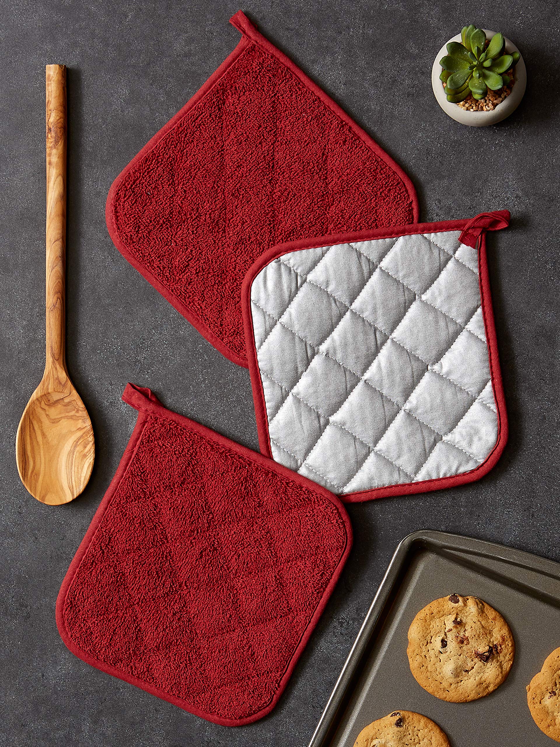Dii Basic Terry Collection Quilted 100% Cotton, Potholder, Barn Red, 3 Piece