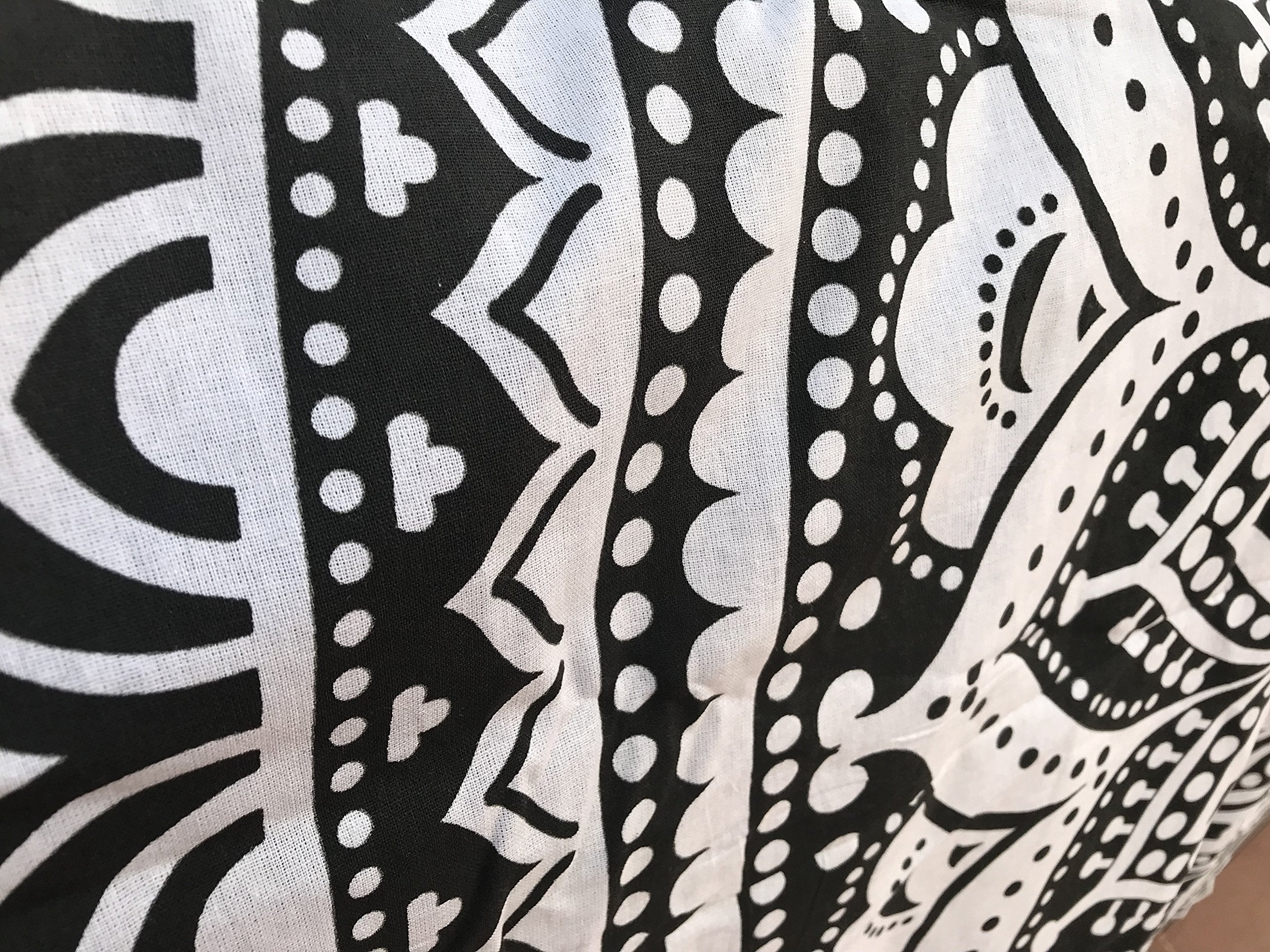 raajsee Grey Black Ombre Round Beach Tapestry Hippie/Boho Beach Blanket Roundie/Indian Cotton Throw Bohemian Round Table Cloth/Yoga Mat Meditation Picnic Rugs 69 inch Circle