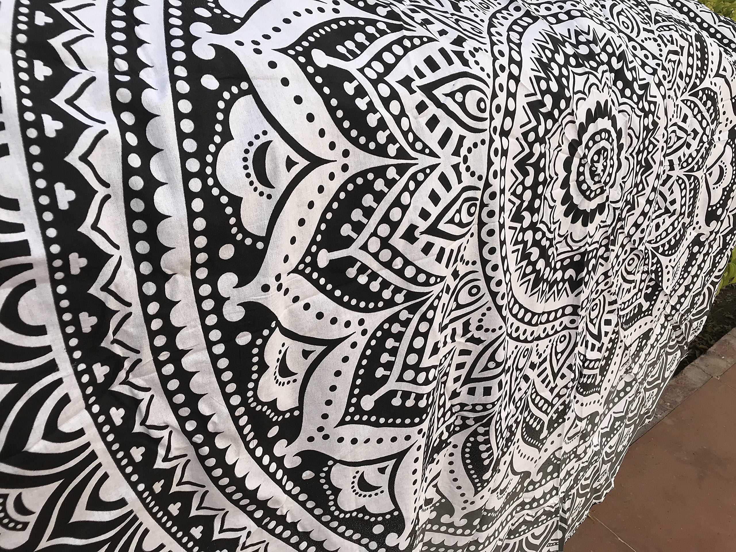 raajsee Grey Black Ombre Round Beach Tapestry Hippie/Boho Beach Blanket Roundie/Indian Cotton Throw Bohemian Round Table Cloth/Yoga Mat Meditation Picnic Rugs 69 inch Circle