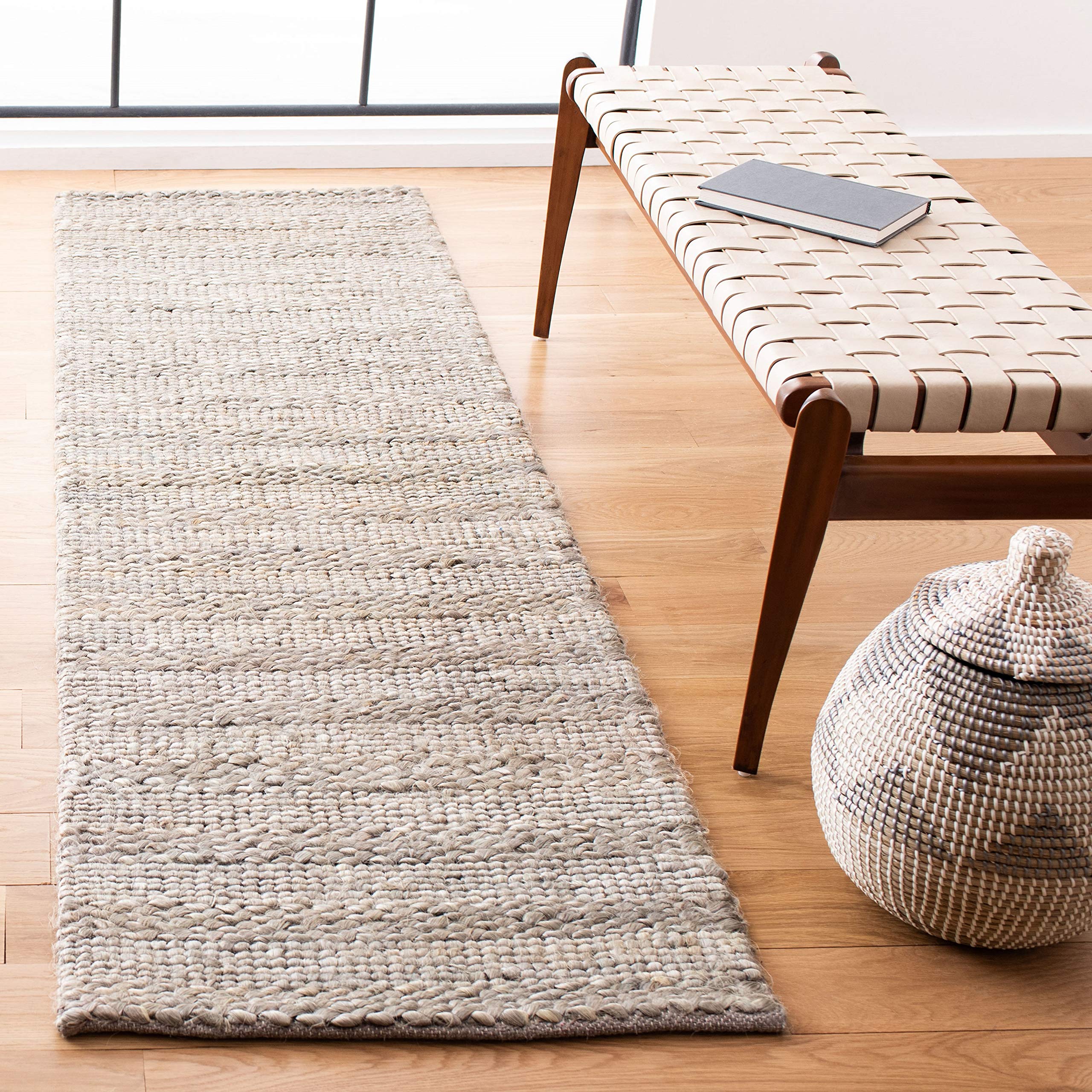 SAFAVIEH Natural Fiber Collection Runner Rug - 23 x 6, Beige, Handmade Braided Woven Jute, Ideal for High Traffic Areas in Liv