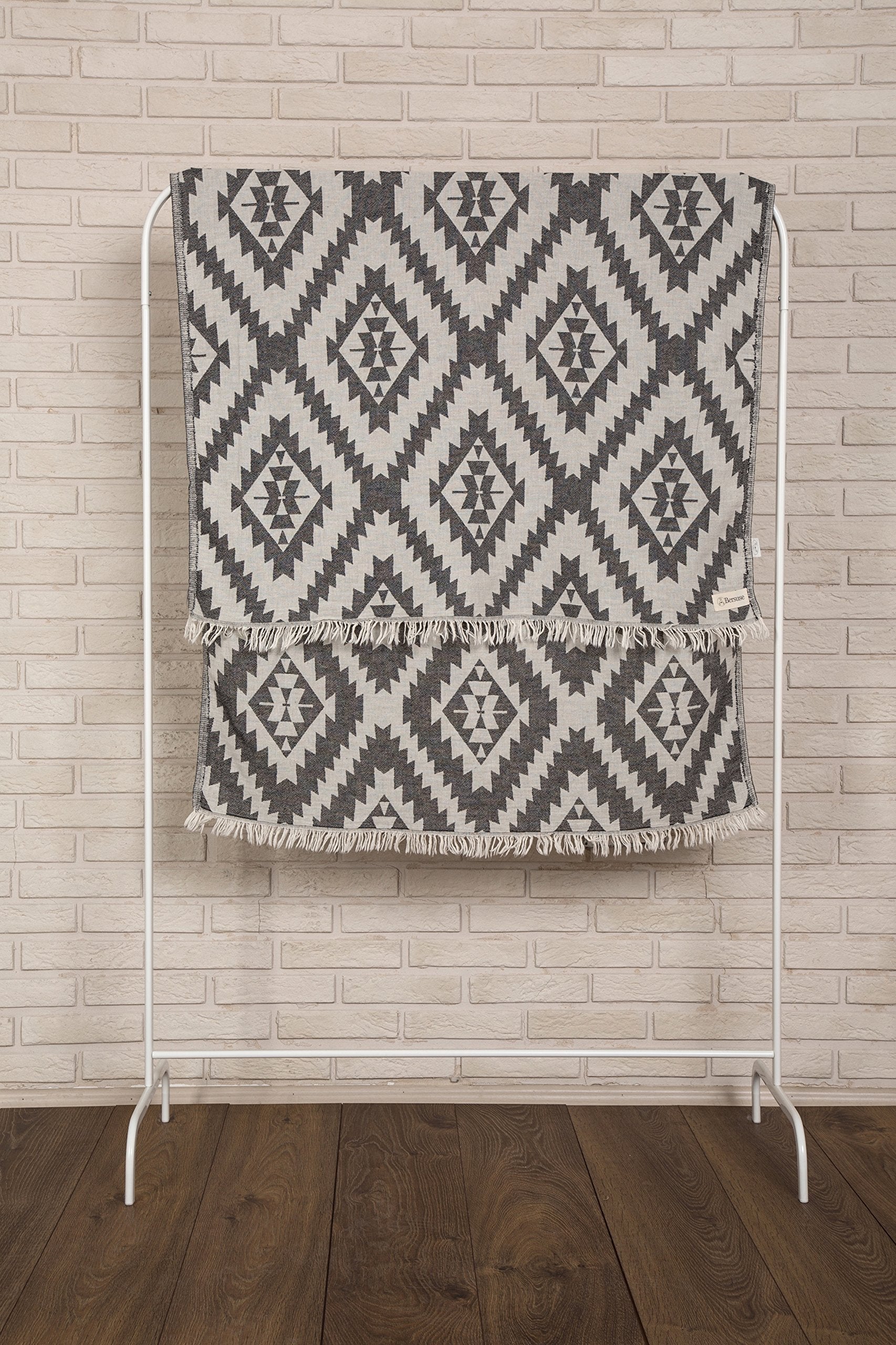 Bersuse 100% Cotton Zipolite Turkish Towel Beach Towel Bath Towel Dual Layer Peshtemal Beach Blanket Beach Essentials - 37X70 In