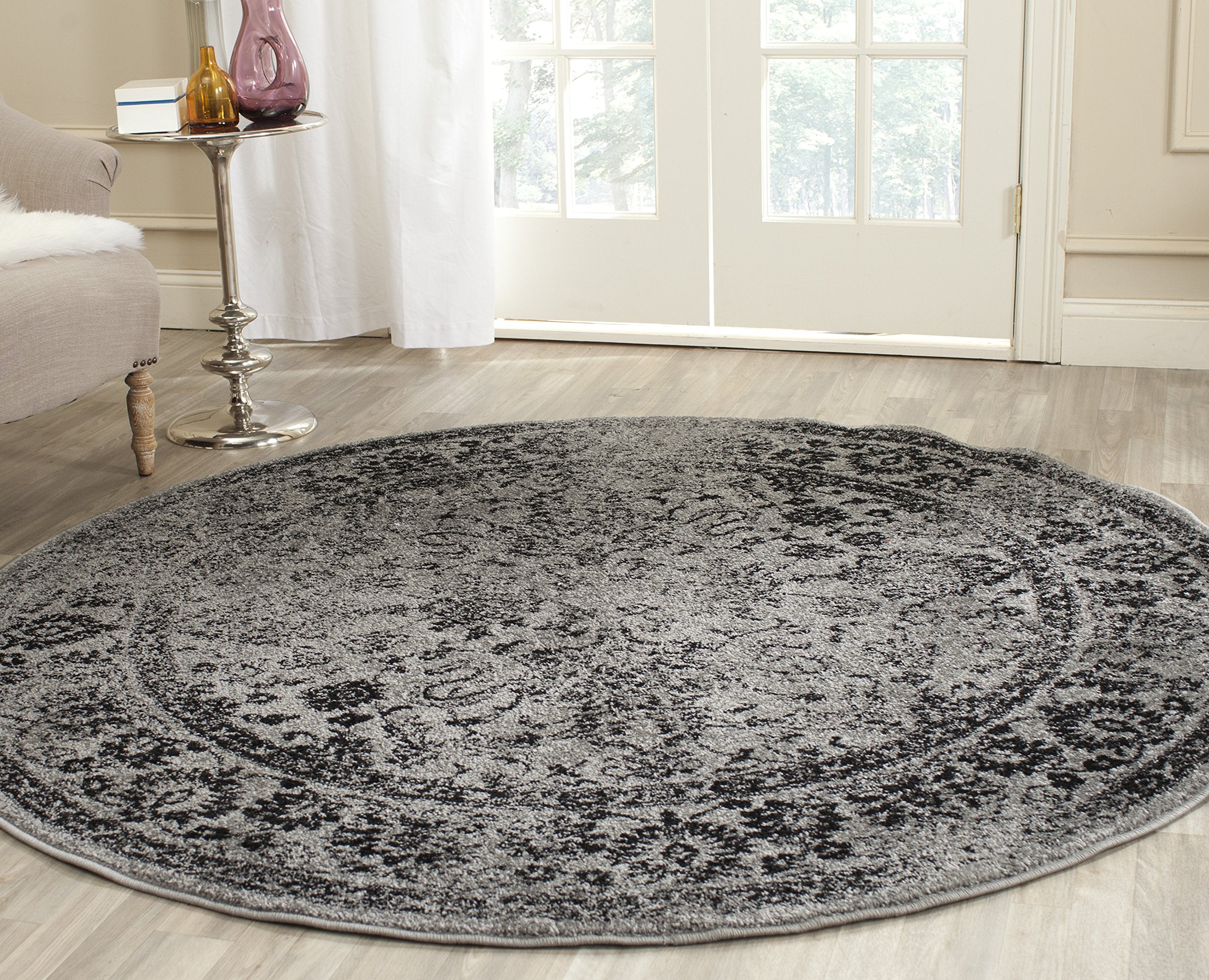 SAFAVIEH Adirondack Collection Area Rug - 4 Round, Grey & Black, Oriental Distressed Design, Non-Shedding & Easy Care, Ideal fo