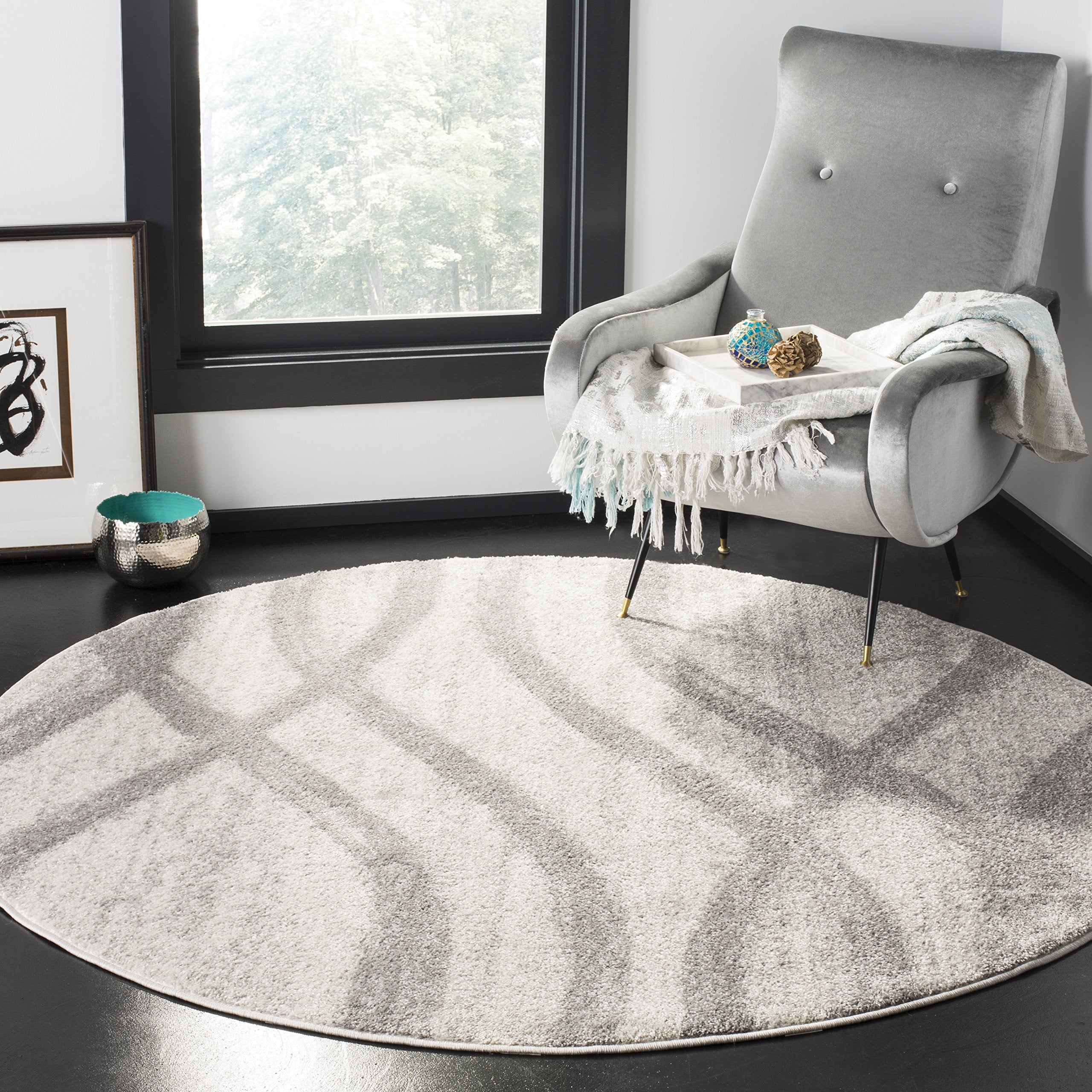 SAFAVIEH Adirondack Collection 6 Round Cream/Grey ADR125C Modern Wave Distressed Non-Shedding Dining Room Entryway Foyer Living
