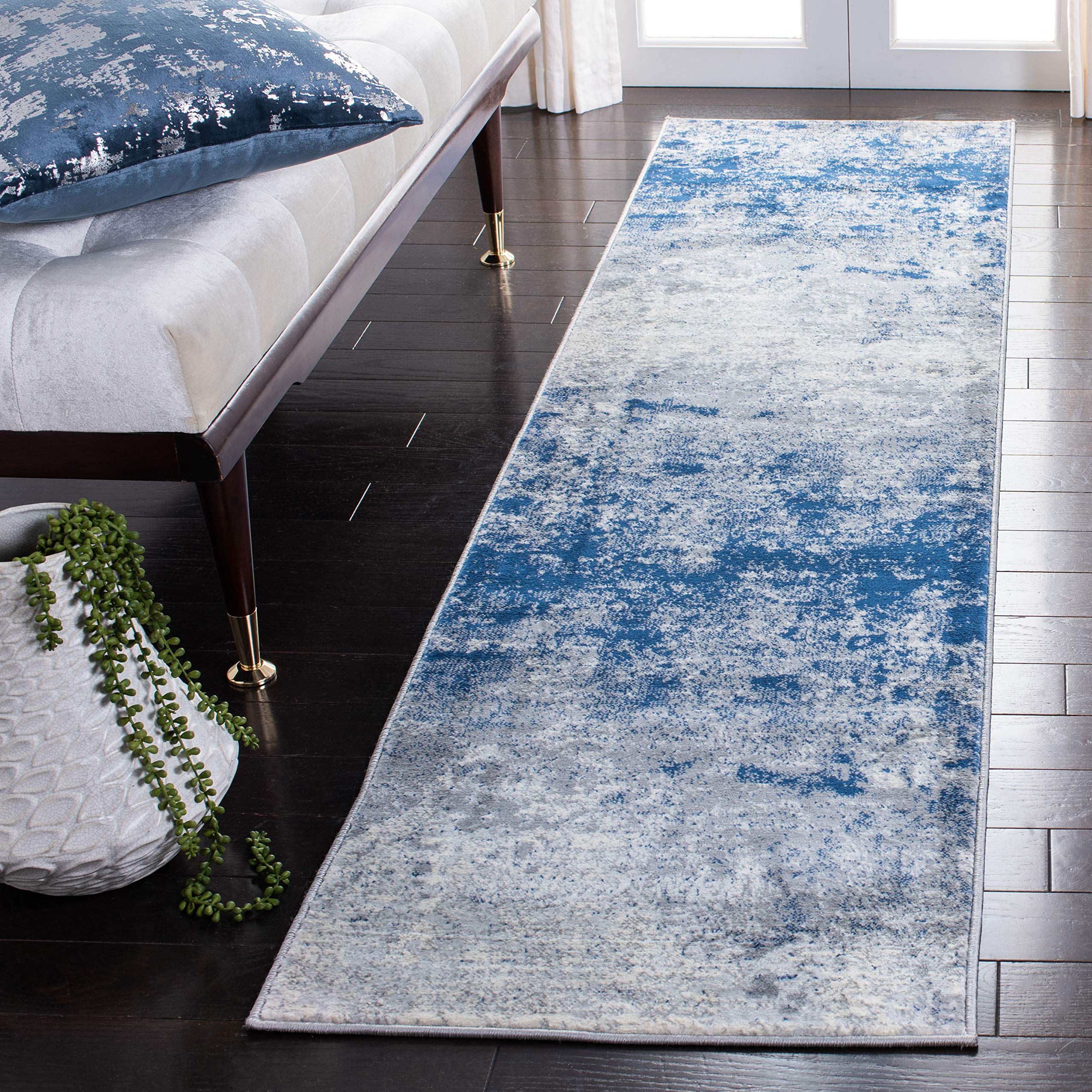 Safavieh Brentwood Collection Runner Rug - 2 x 16, Grey & Navy, Modern Abstract Design, Non-Shedding & Easy Care, Ideal for Hi