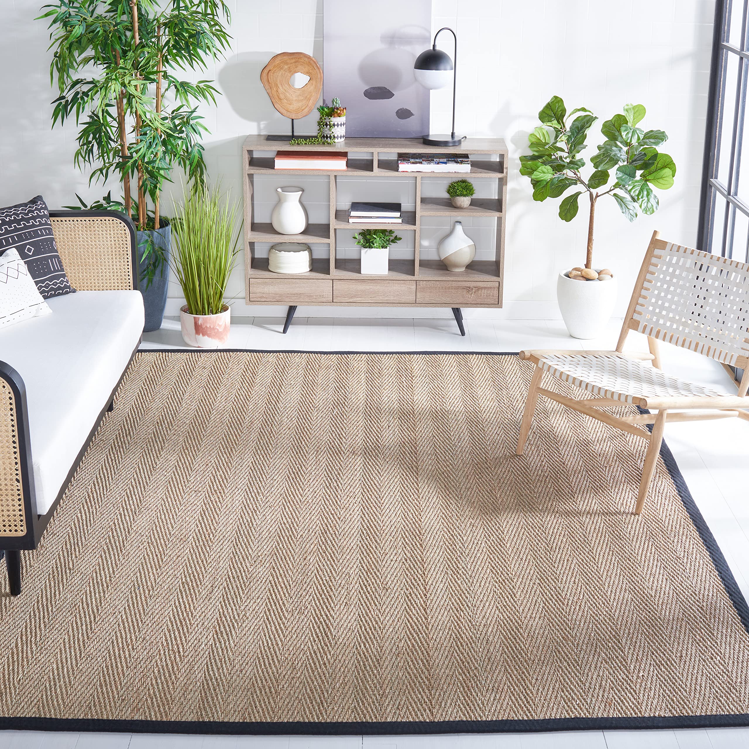 SAFAVIEH Natural Fiber Collection Area Rug - 9 x 12, Natural & Black, Border Herringbone Seagrass Design, Easy Care, Ideal for