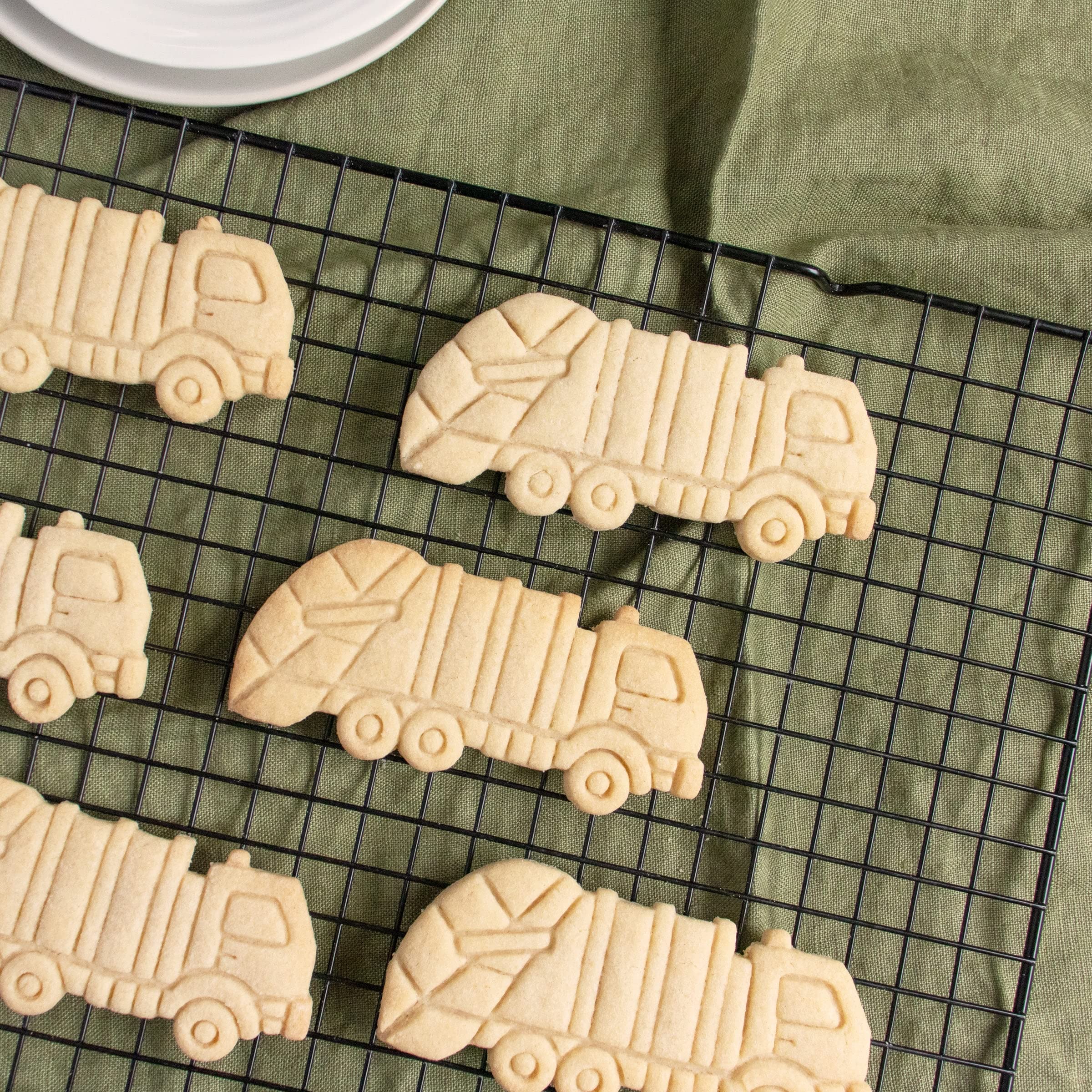 Rubbish Truck Cookie Cutter, 1 Piece - Bakerlogy