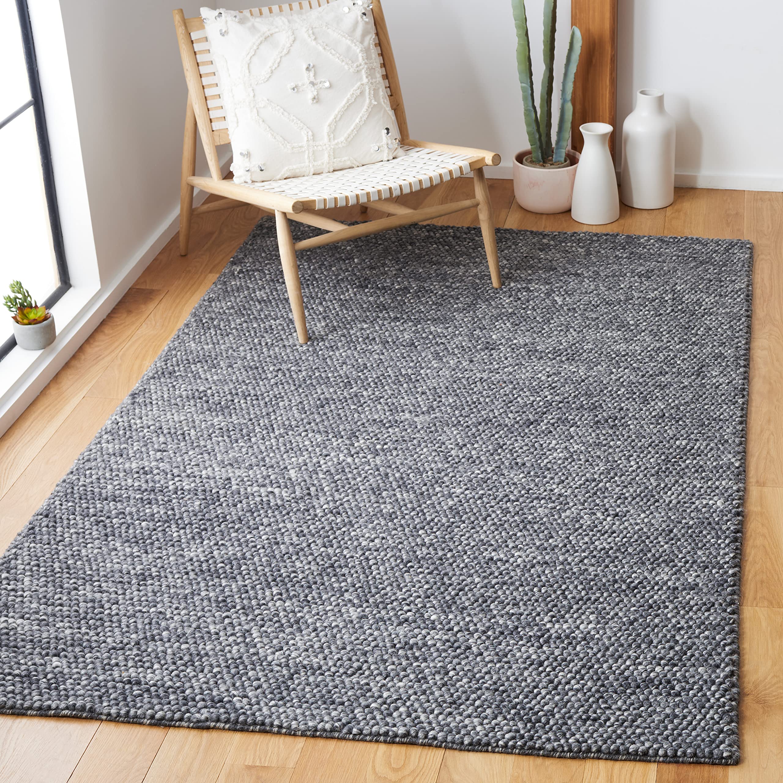 SAFAVIEH Natura Collection Area Rug - 5 x 8, Dark Grey, Handmade Wool, Ideal for High Traffic Areas in Living Room, Bedroom (N