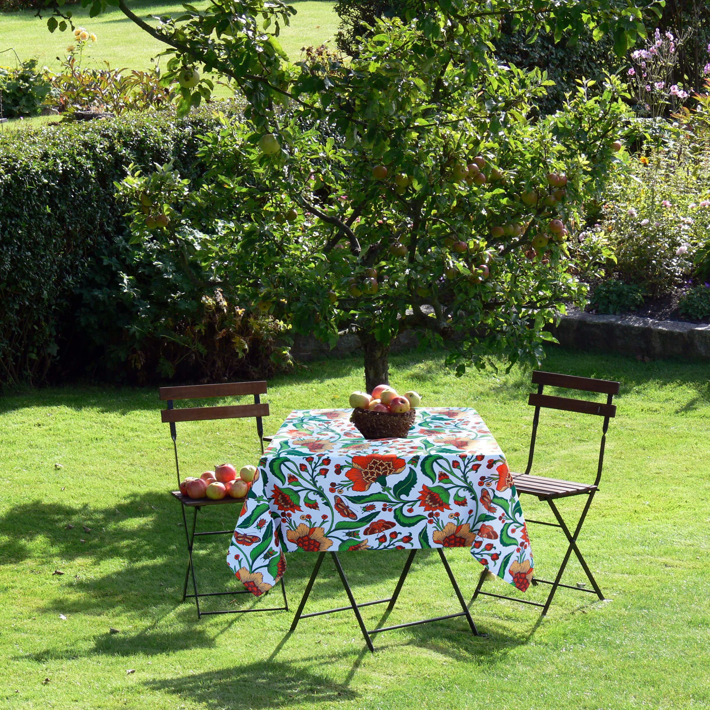 Ehousehome Outdoor Indoor Spill Proof Waterproof Tablecloth,Vintage Floral Design Patio Fabric Table Cover,Home Dinner D  Cor Wr