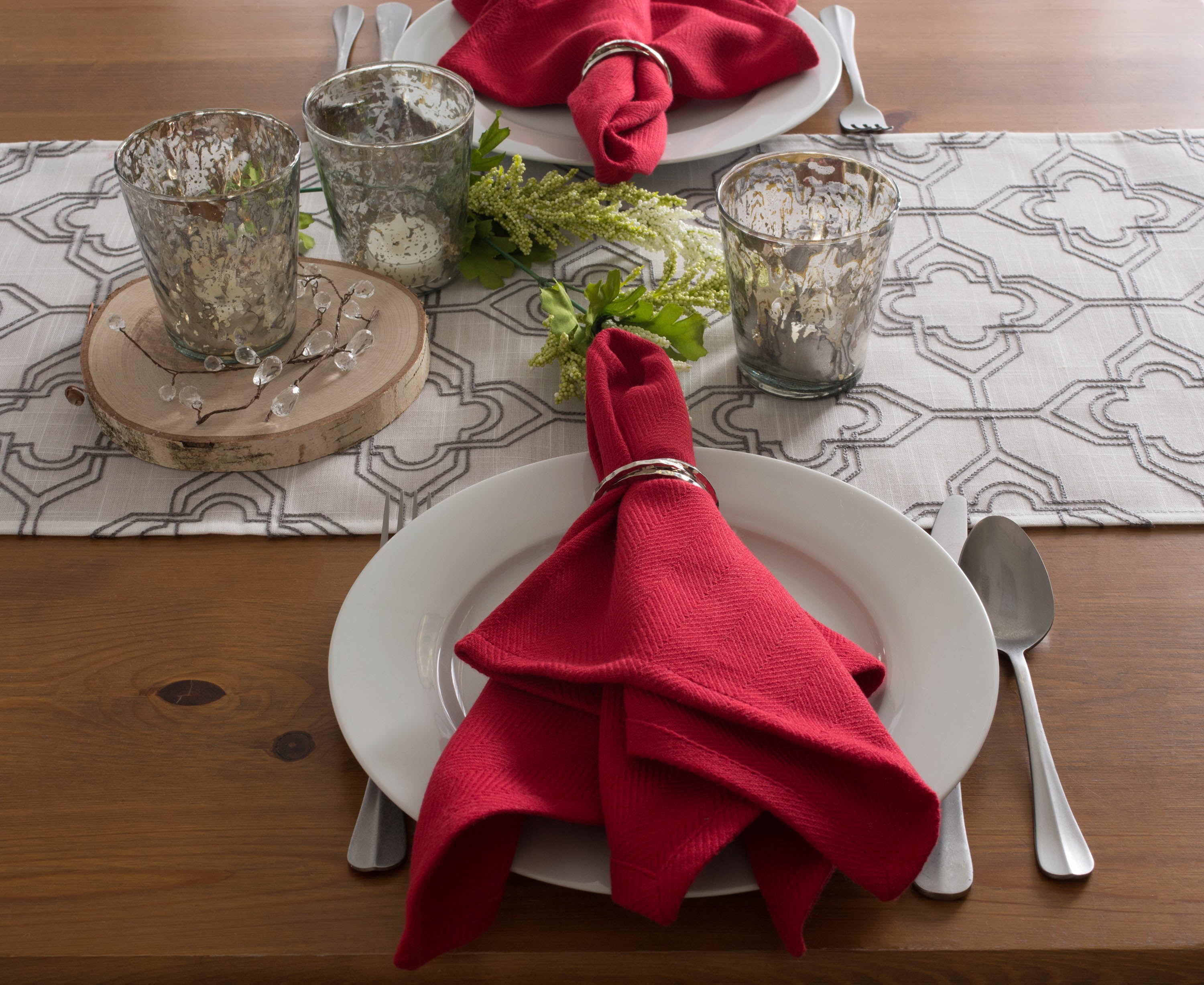 DII Off White Base Embroidered Lattice Table Runner
