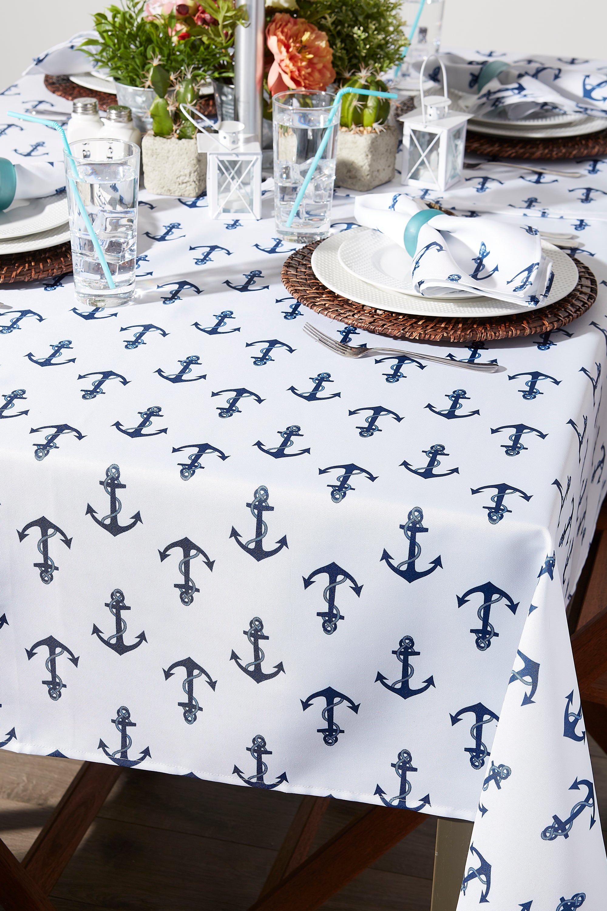 DII Anchors Print Outdoor Tablecloth With Zipper 60 Round
