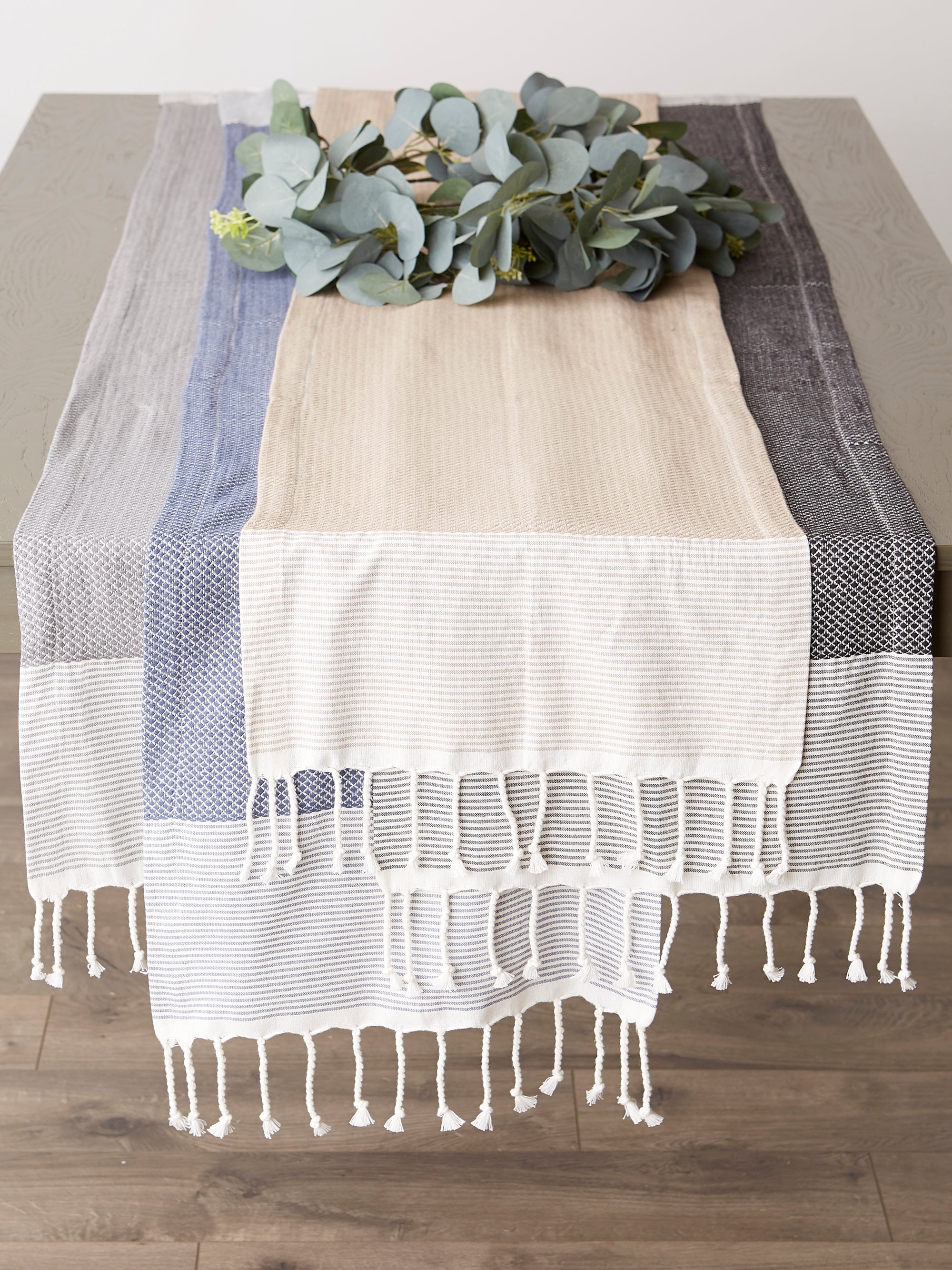 Dii Gray Bordered Dobby Table Runner 15X72