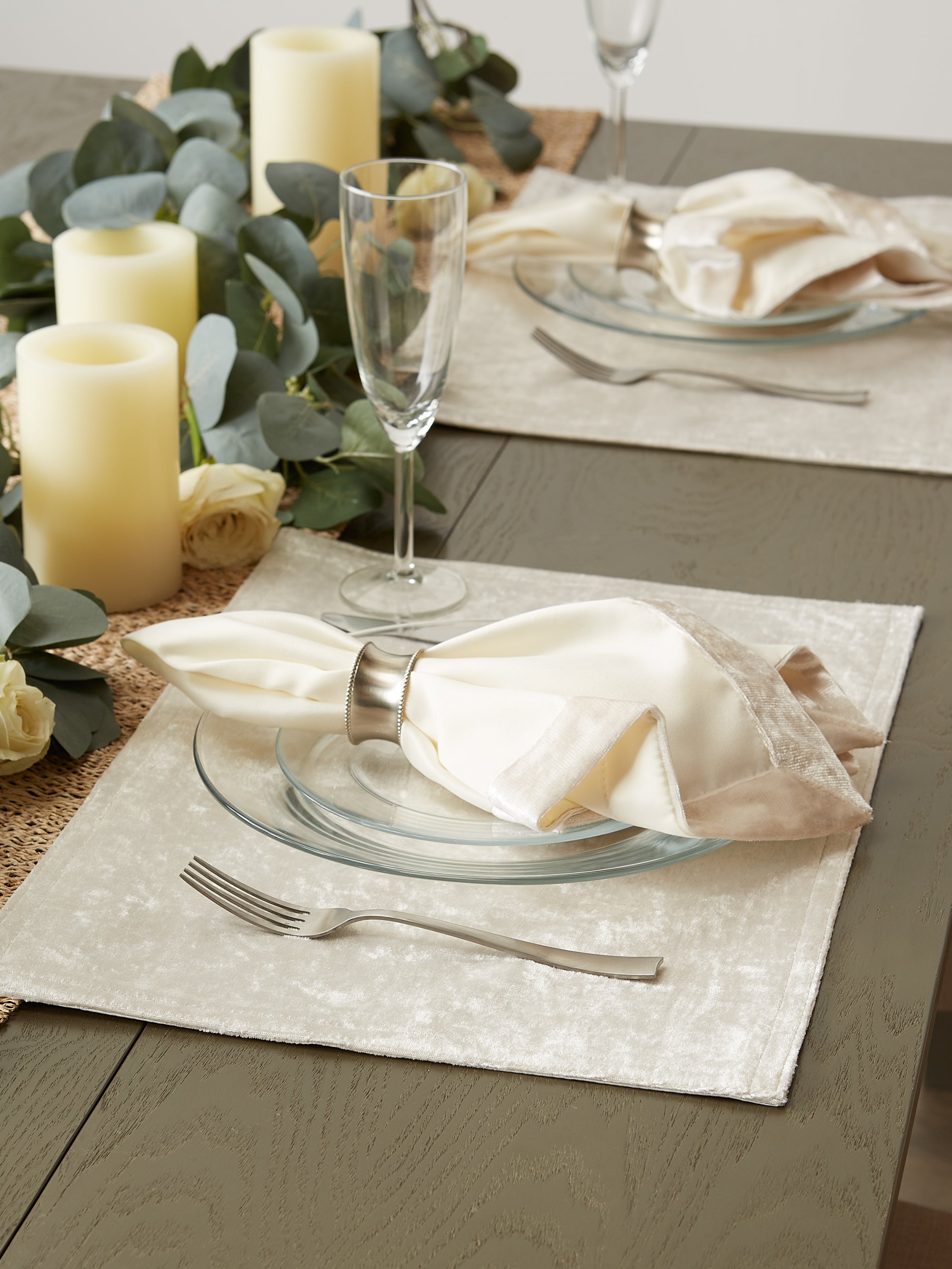 Dii Cream Velvet Placemat (Set Of 4)