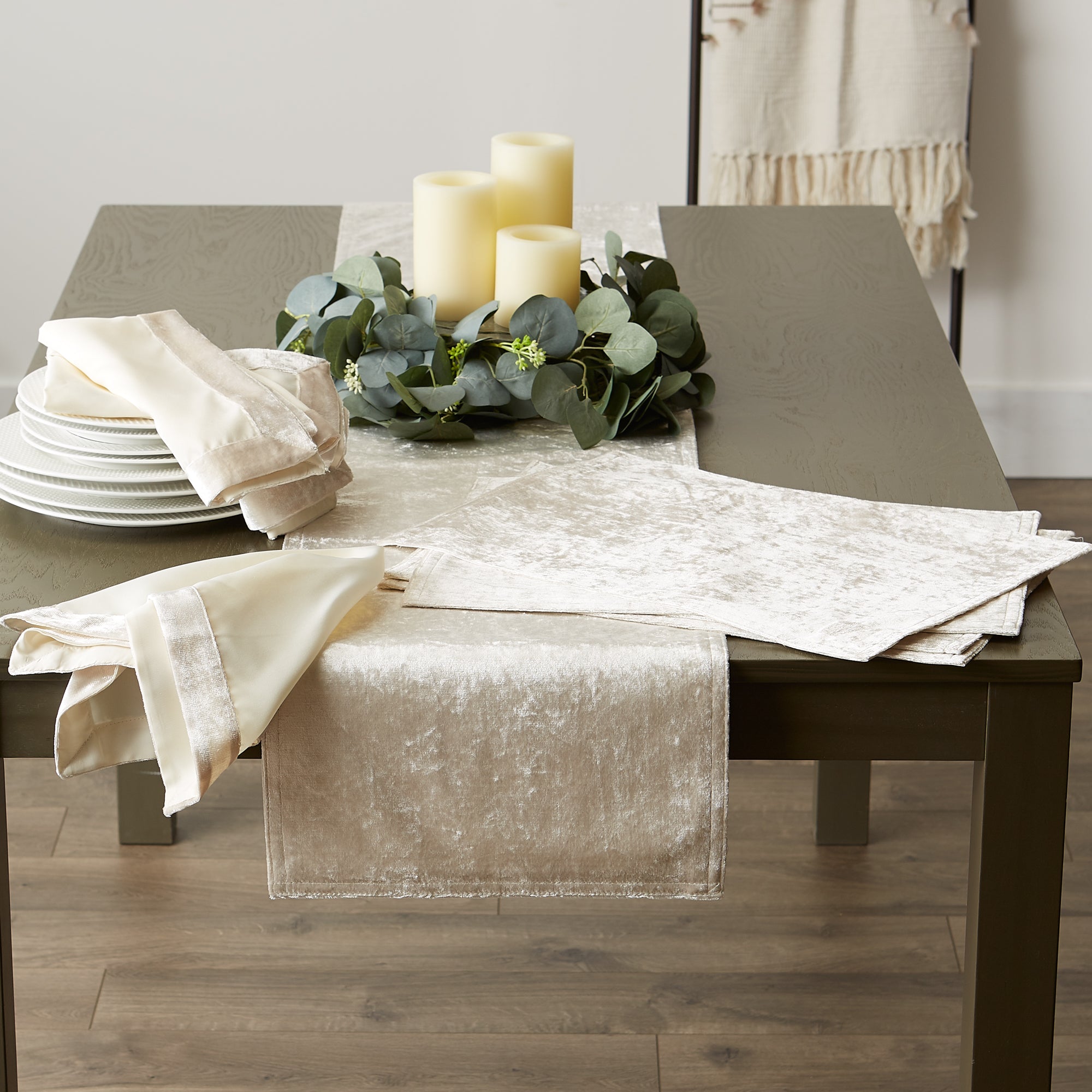 Dii Cream Velvet Placemat (Set Of 4)