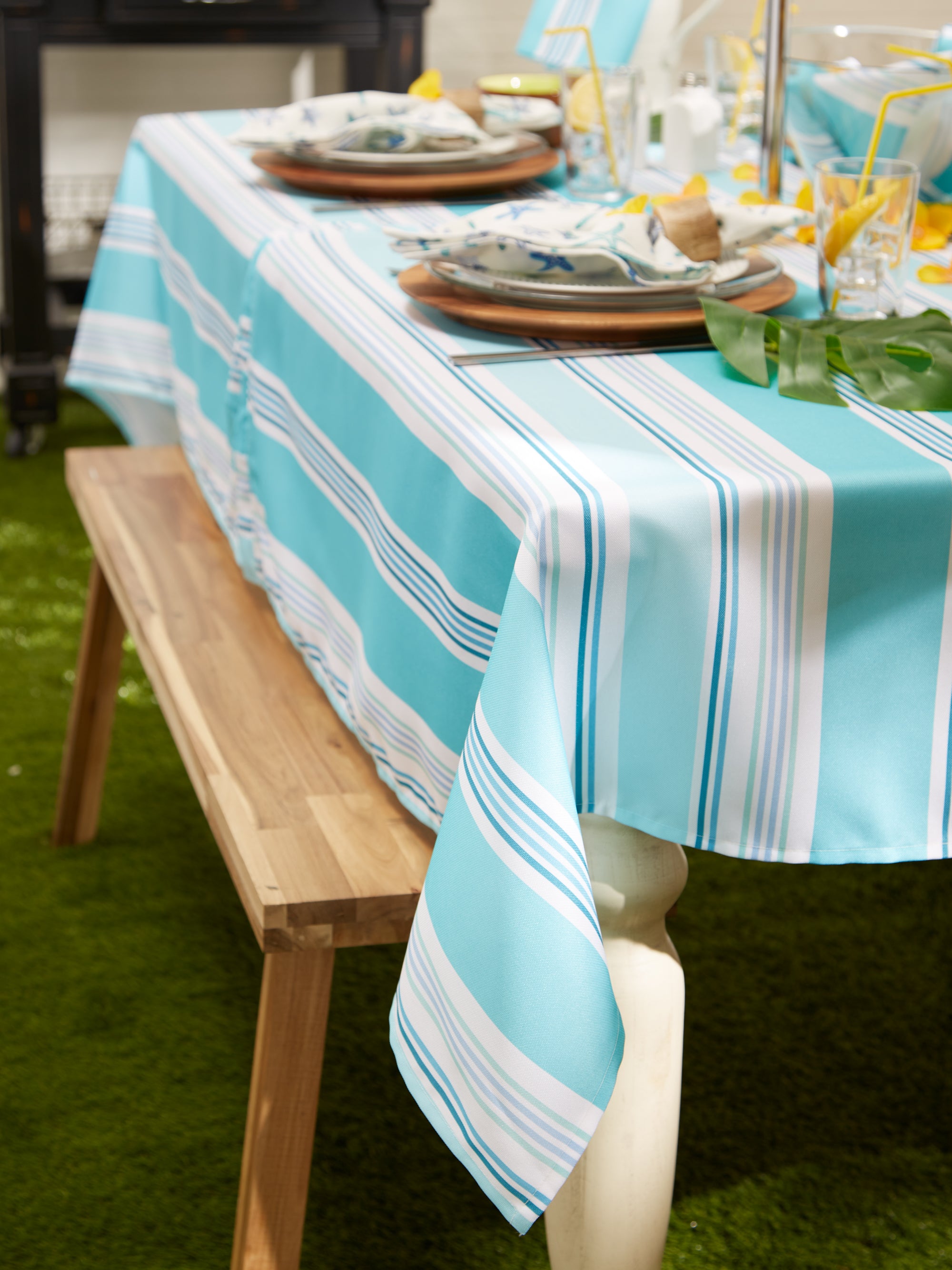 DII Beach House Stripe Print Outdoor Tablecloth With Zipper 60 Round