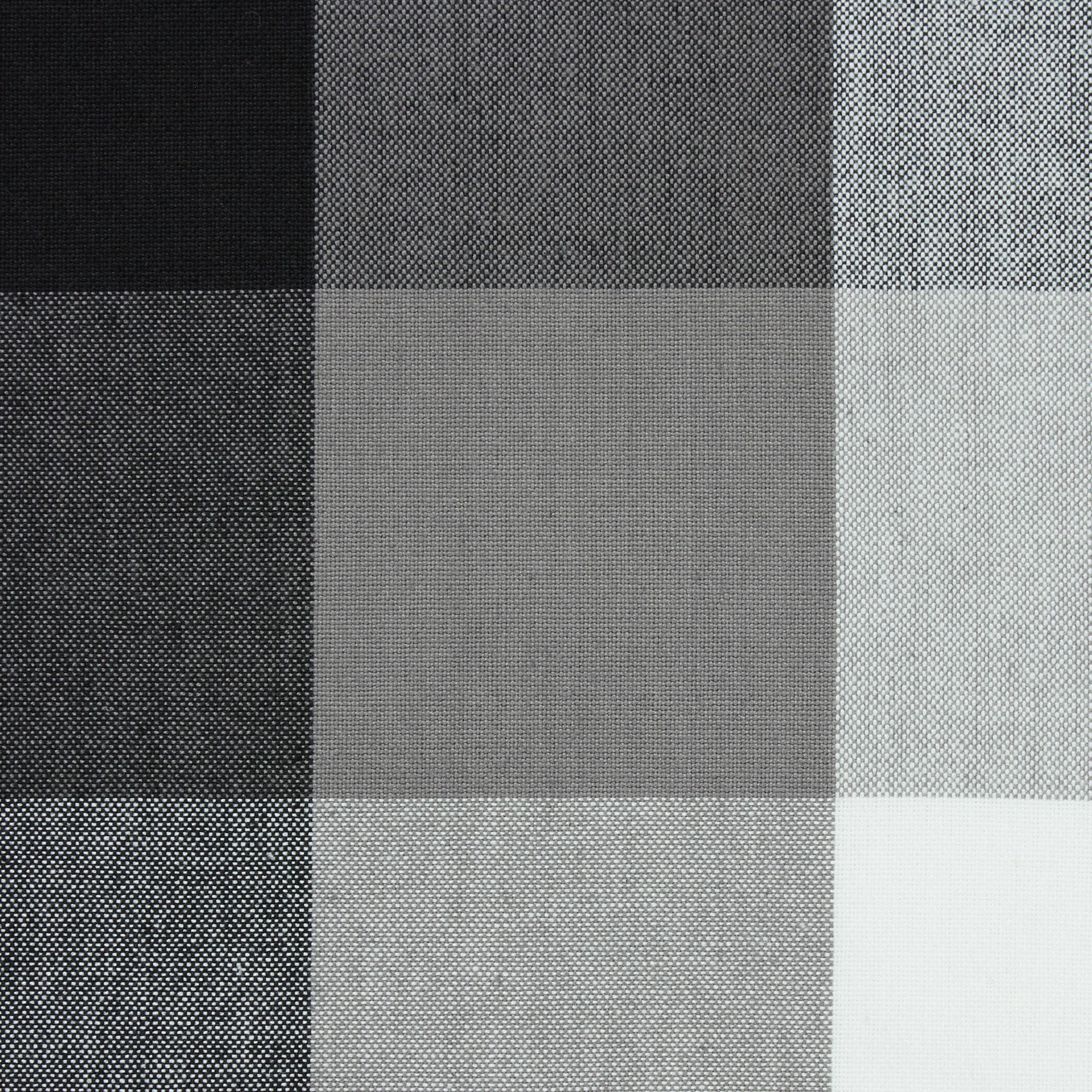 DII Black Tri Color Check Tablecloth 70 Round