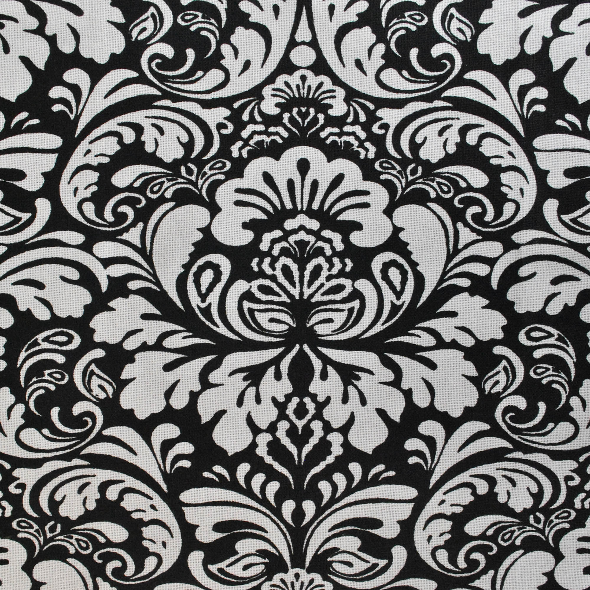 Dii Damask Black Tablecloth 70 Round