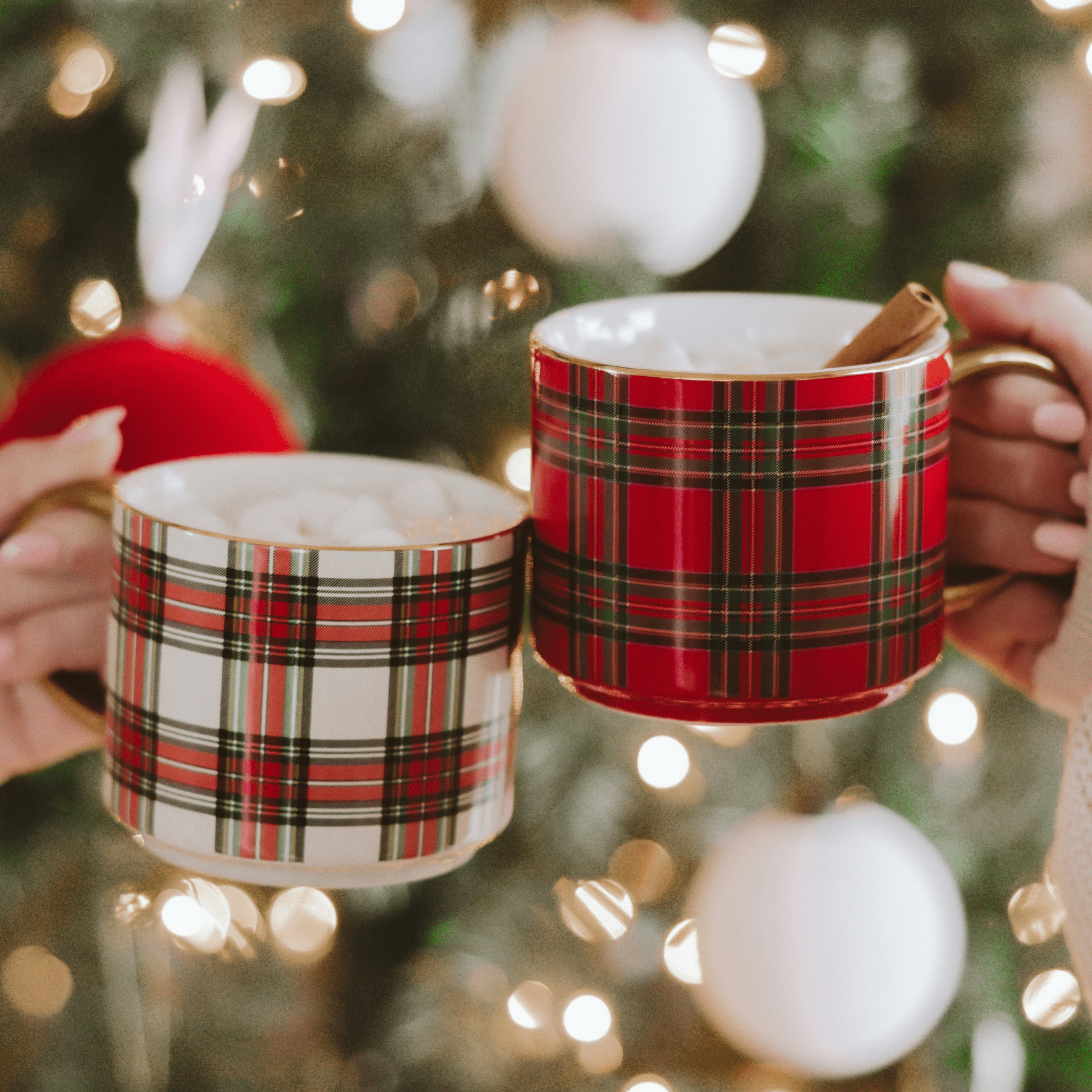 Red Plaid 14oz. Gold Handle Coffee Mug