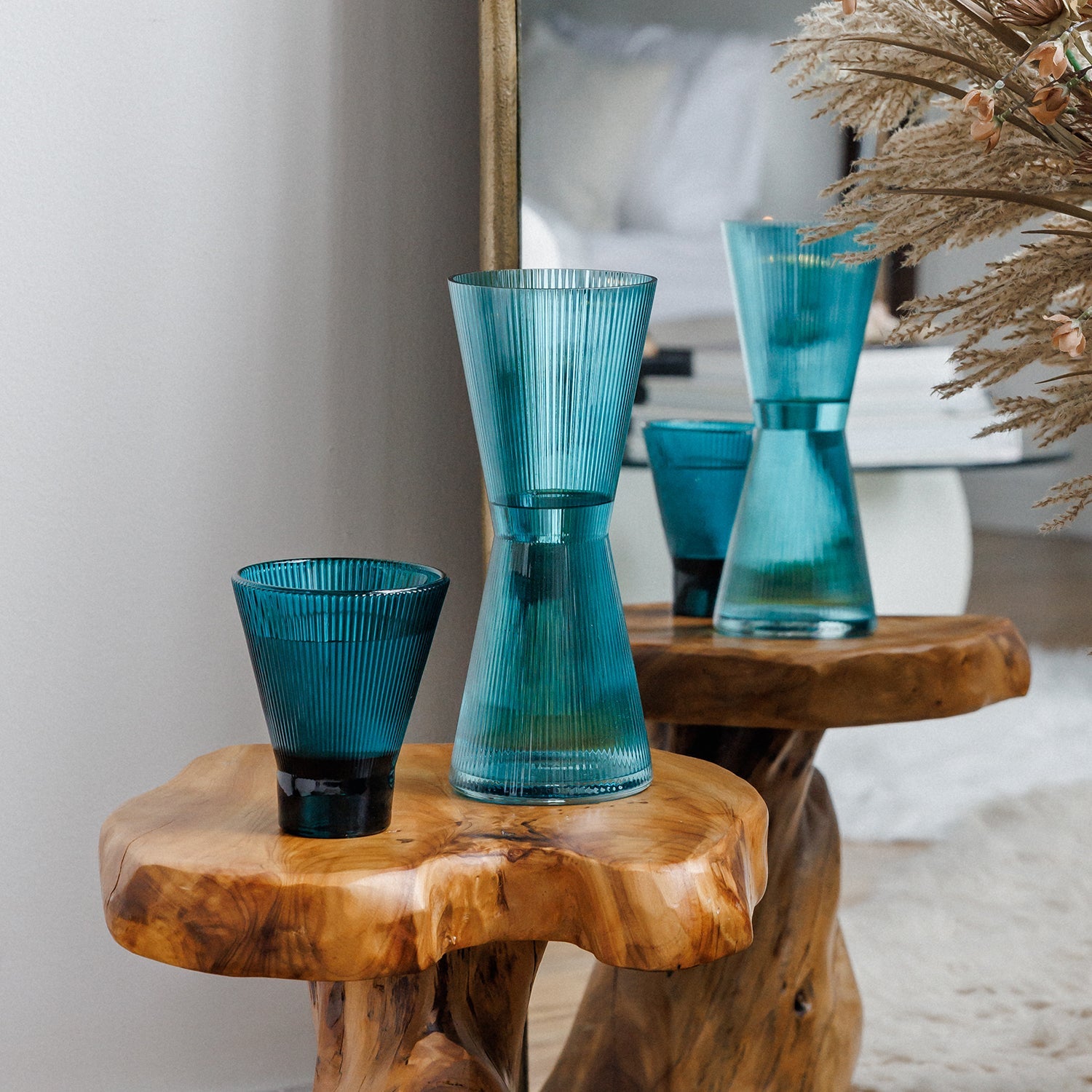 AIZ Glass in Teal