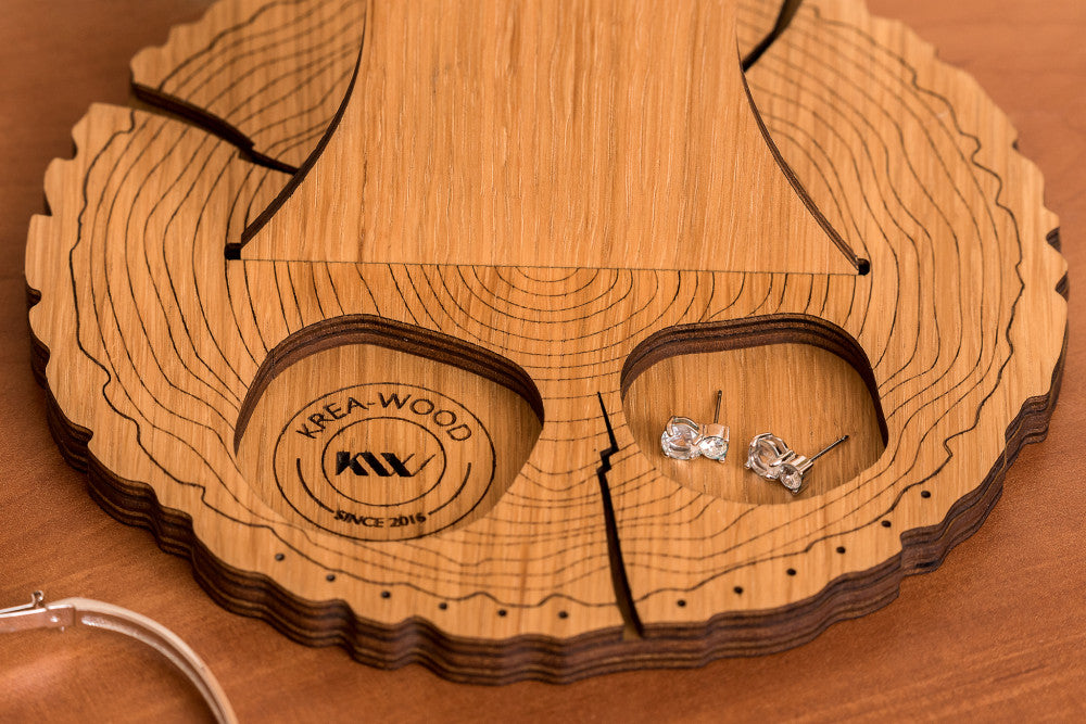 Krea-Wood jewelry holder tree. Made of oak wood, flowers design, nature