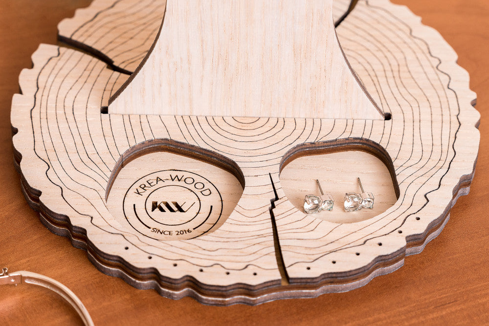 Krea-Wood jewelry holder tree. Made of oak wood, flowers design, vintage white