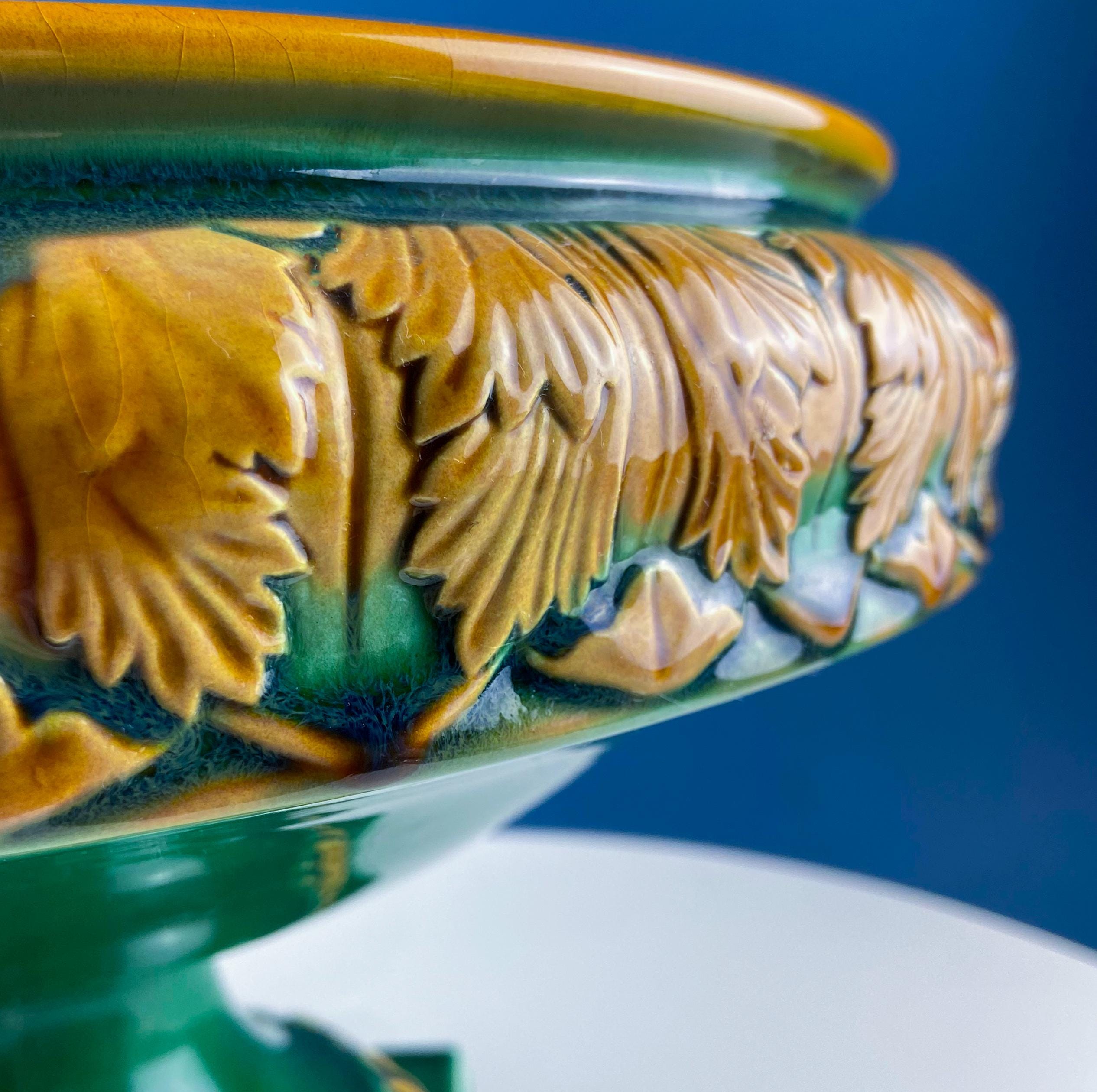 Green Majolica Ceramic Centerpiece Bowl with Gold Relief. Abigails Italy. Art Nouveau Flower Fern Jardiniere. Table Centerpiece. Dining Room Decor.