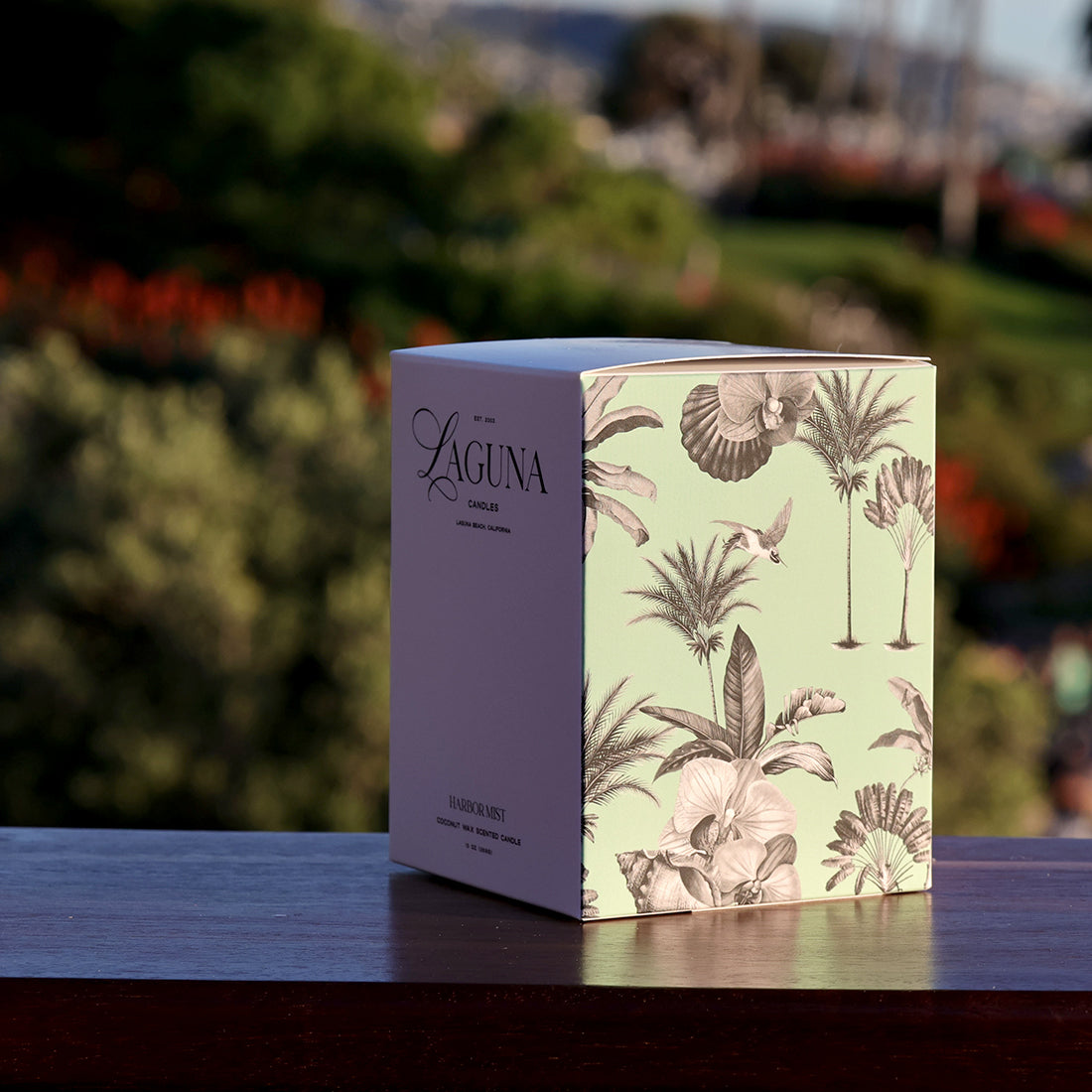 Harbor Mist Luxury Candle | Tonka Bean Oud Musk Scent