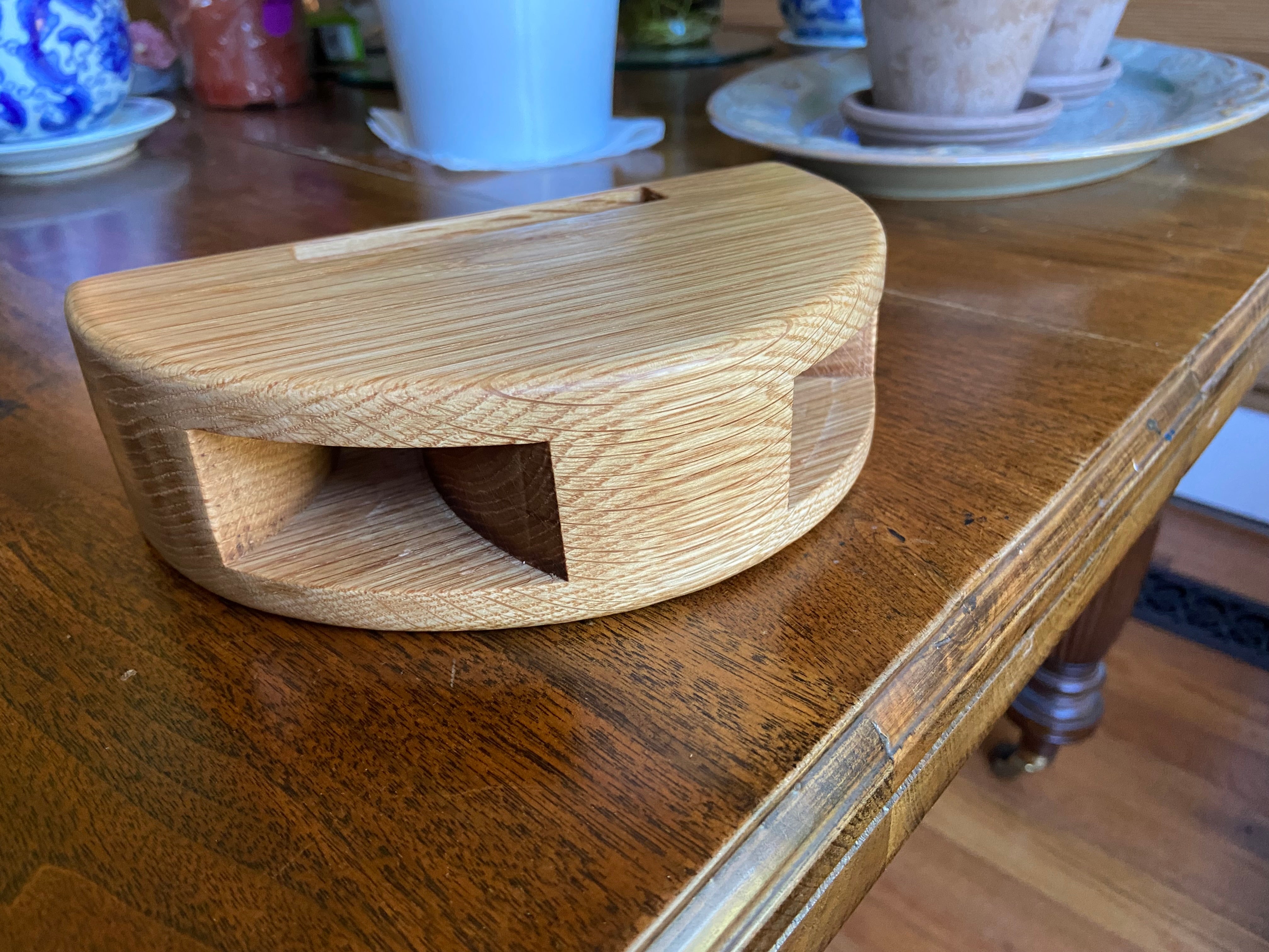 Smartphone Speaker Amplifier - Handmade Wood