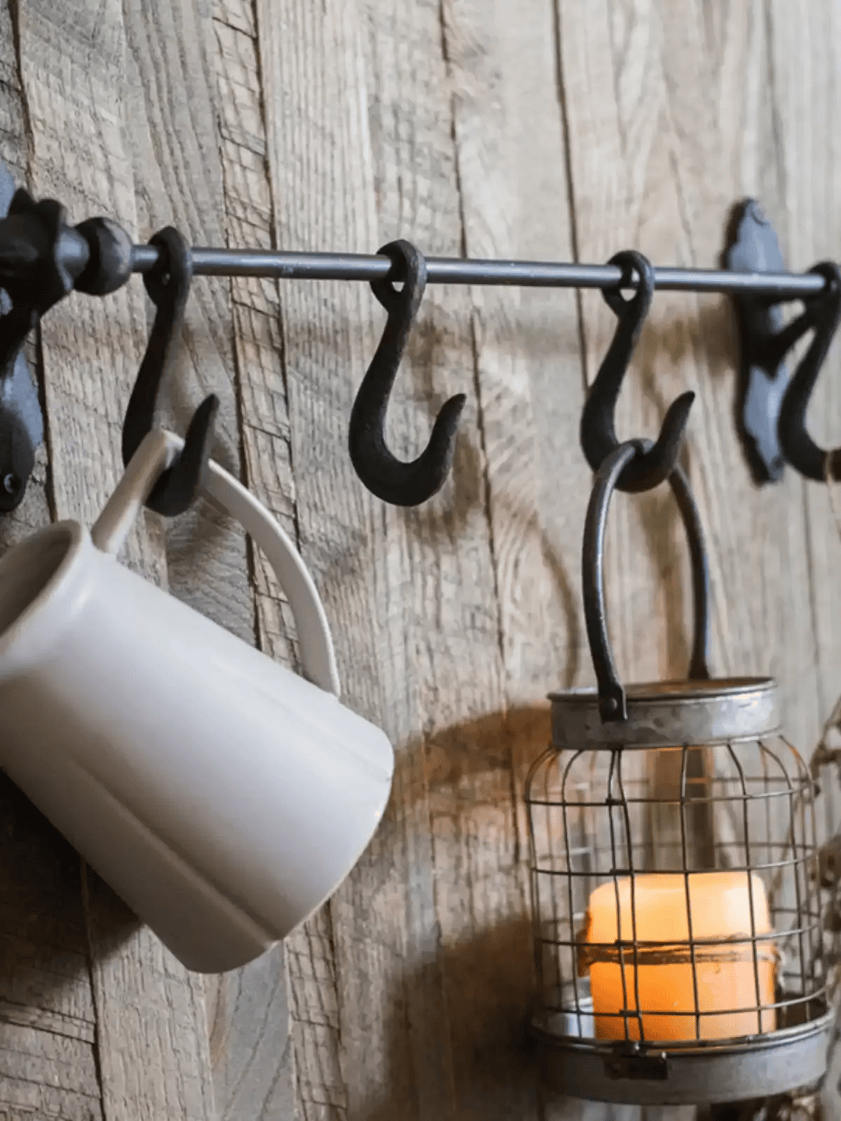 Farmhouse Iron Hook Rail