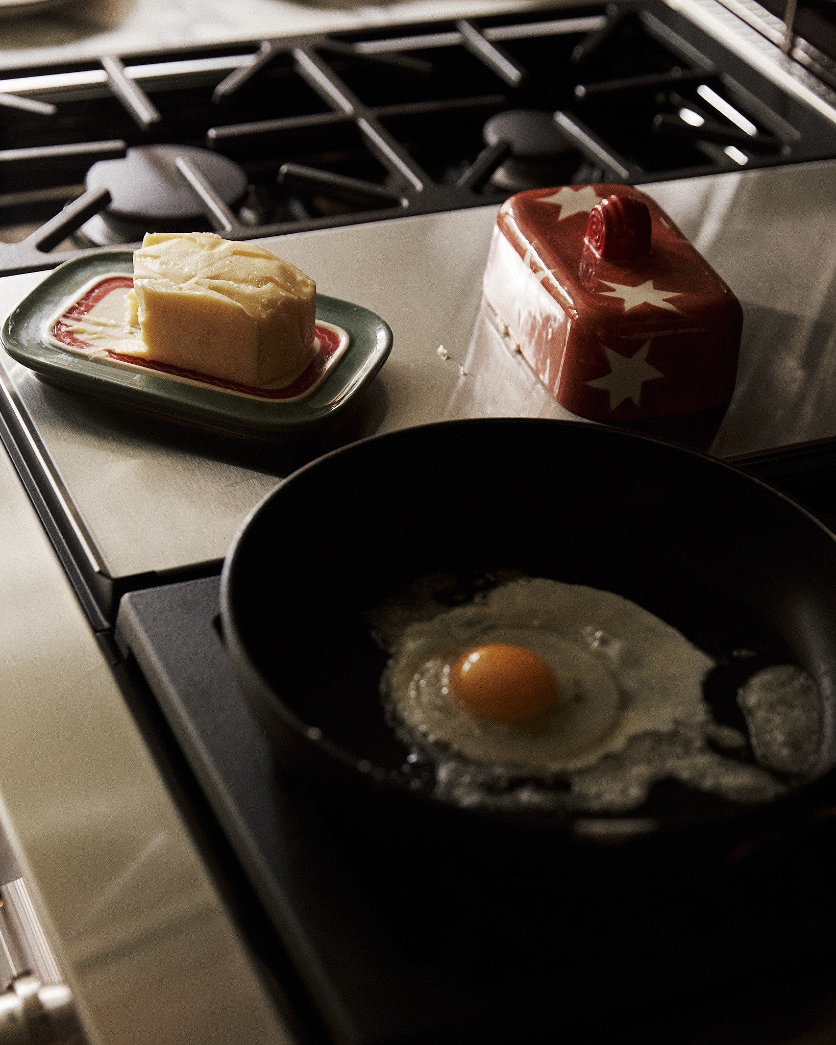 Butterfingers, Butter Dish