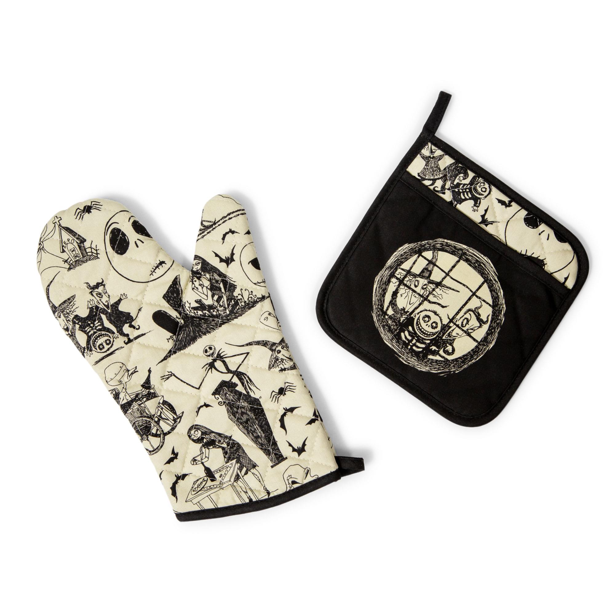 Disney The Nightmare Before christmas Oven Mitt and Pot Holder Kitchen Set