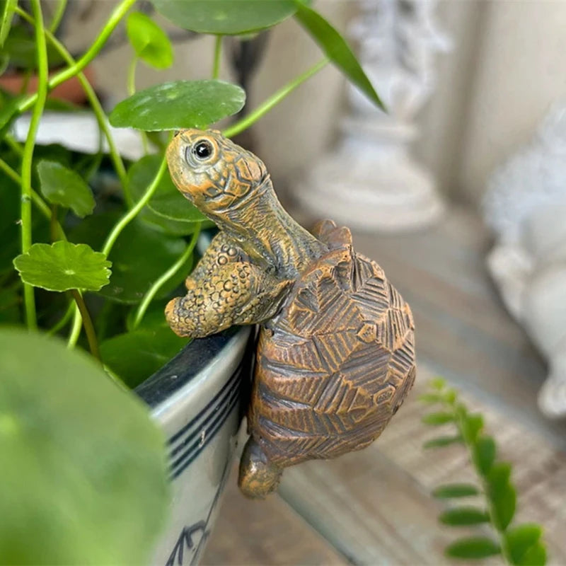 Cute Climbing Tortoise Flower Pot Hugger Figurines Resin Hanging Turtle Statue Planter Pot Decorations For Home Garden Fence