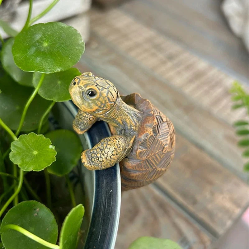 Cute Climbing Tortoise Flower Pot Hugger Figurines Resin Hanging Turtle Statue Planter Pot Decorations For Home Garden Fence