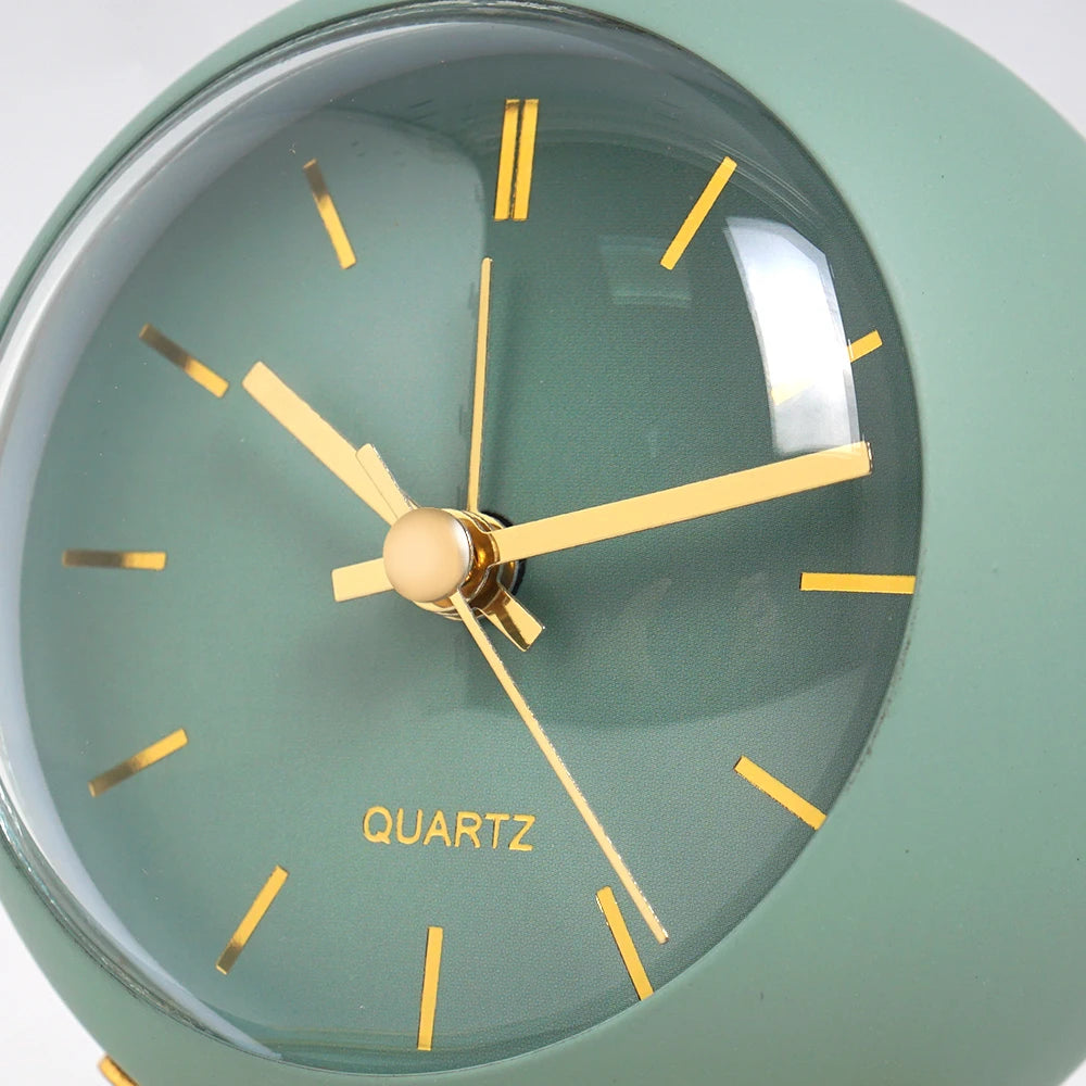 Nordic Creative Electronic Desk Clock, Minimalist Children's Alarm Clock, New Desktop Bedside Student Silent Luminous Pointer