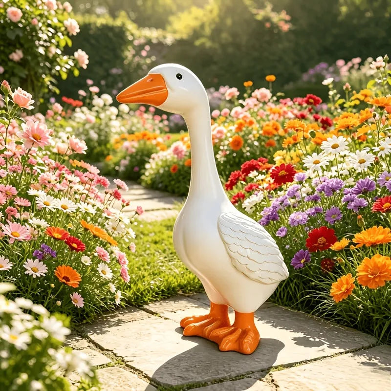 Weather Resistant Resin Goose Garden Statue, Outdoor Porch Goose Figurine for Patio, Lawn, Yard, Farmhouse & Garden Decor