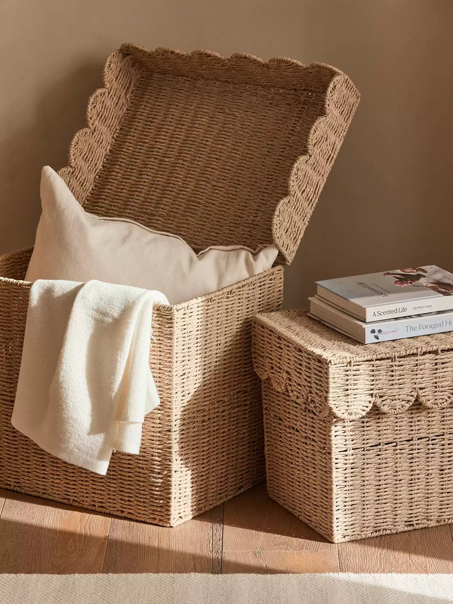 Scalloped Lidded Storage Basket