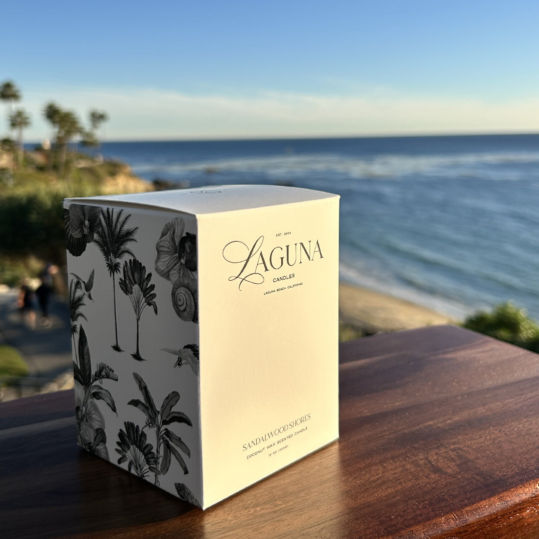 Sandalwood Shores Luxury Candle | Citrus Musk Wood Scent