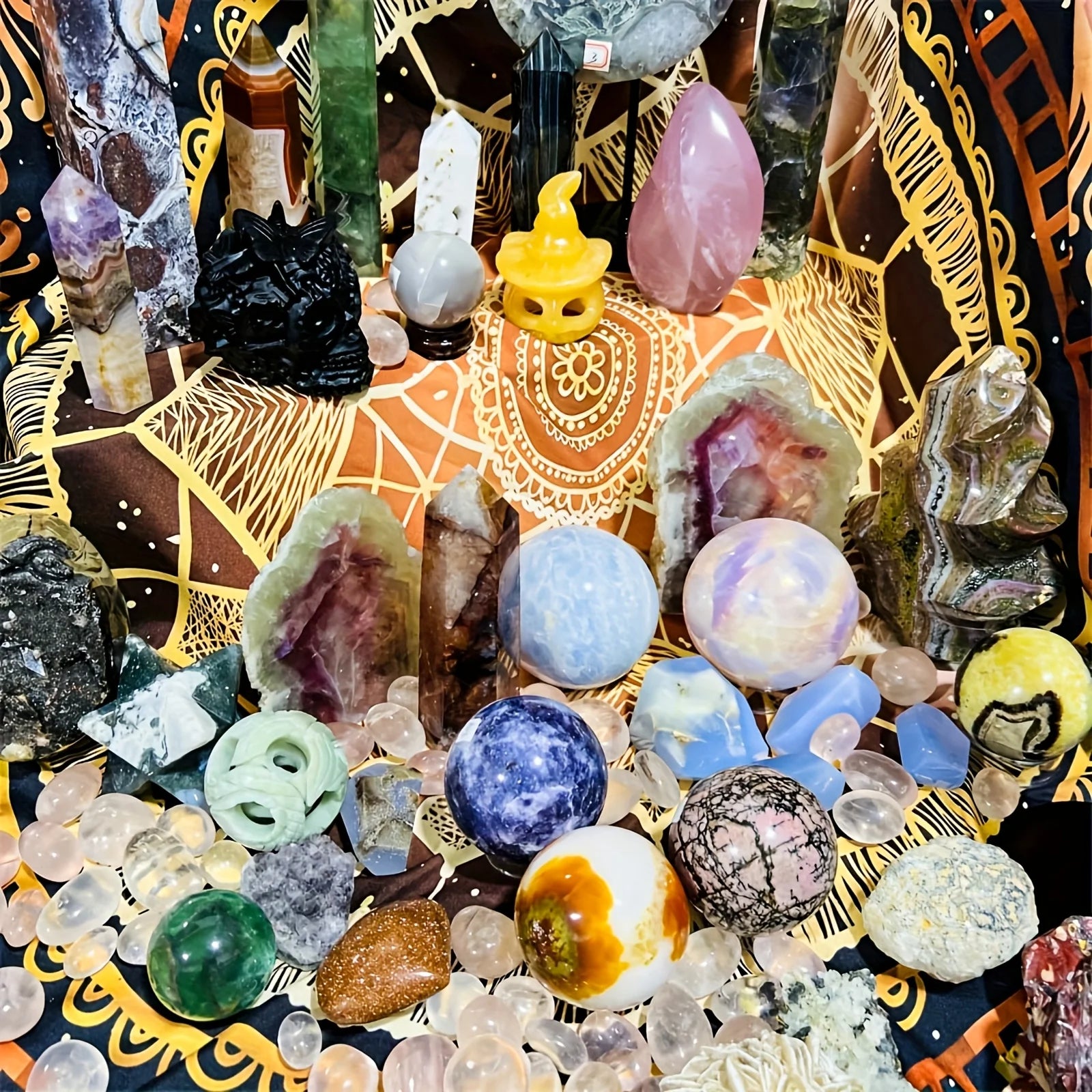 Open your own unique crystals! 4lb-6lb Crystal Gift Box-Mixed Raw Stone, Tower, Sphere, Carving , Bracelet Ring, Home Decoration