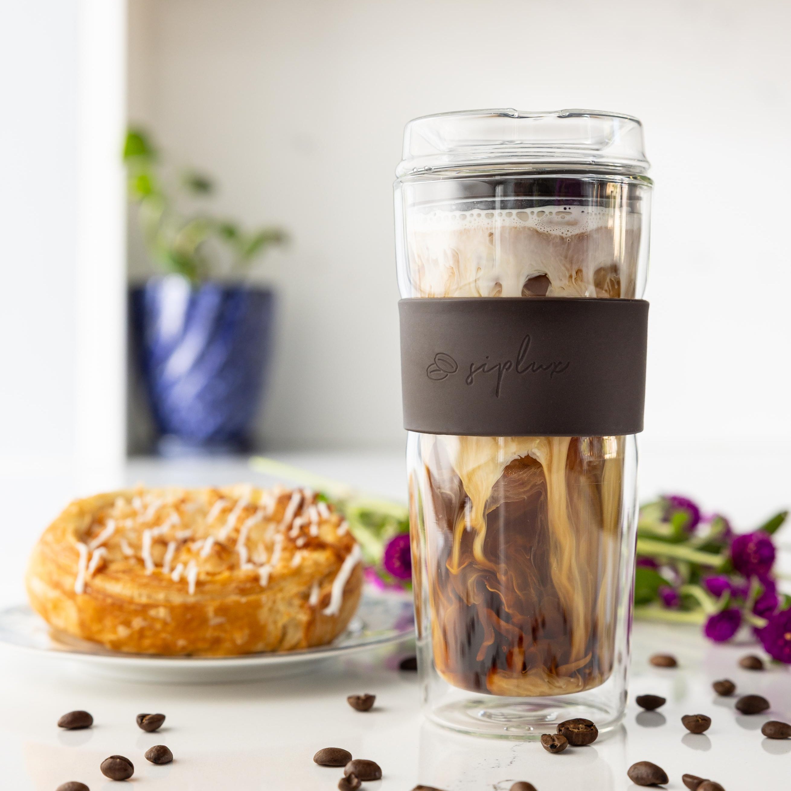 SipLux® Glass Travel Cup with Lid