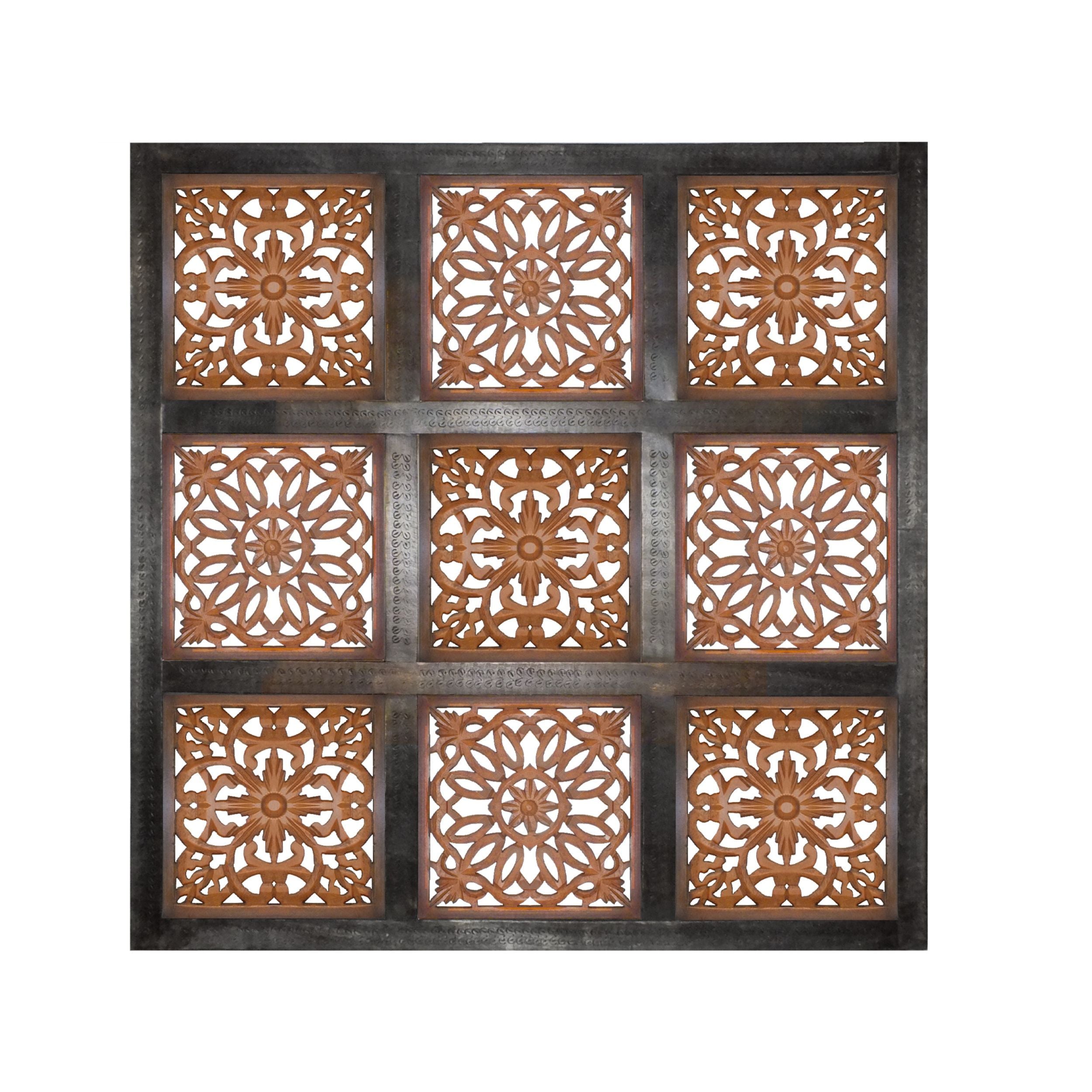 Decorative Mango Wood Wall Panel with cutout Flower Pattern, Brown(D0102H5L5QP)