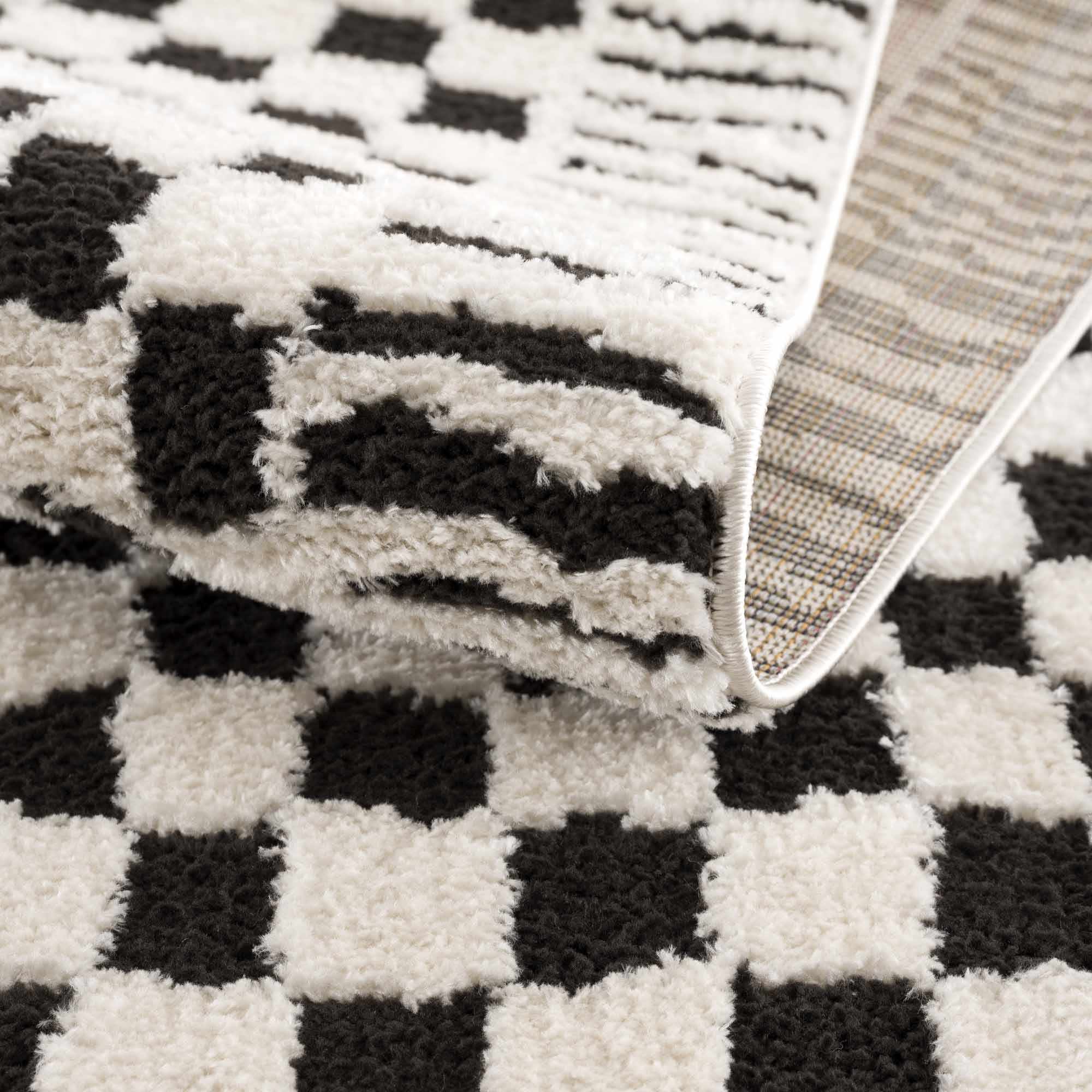 Leryn Black & White Checkered 7ft Runner Rug