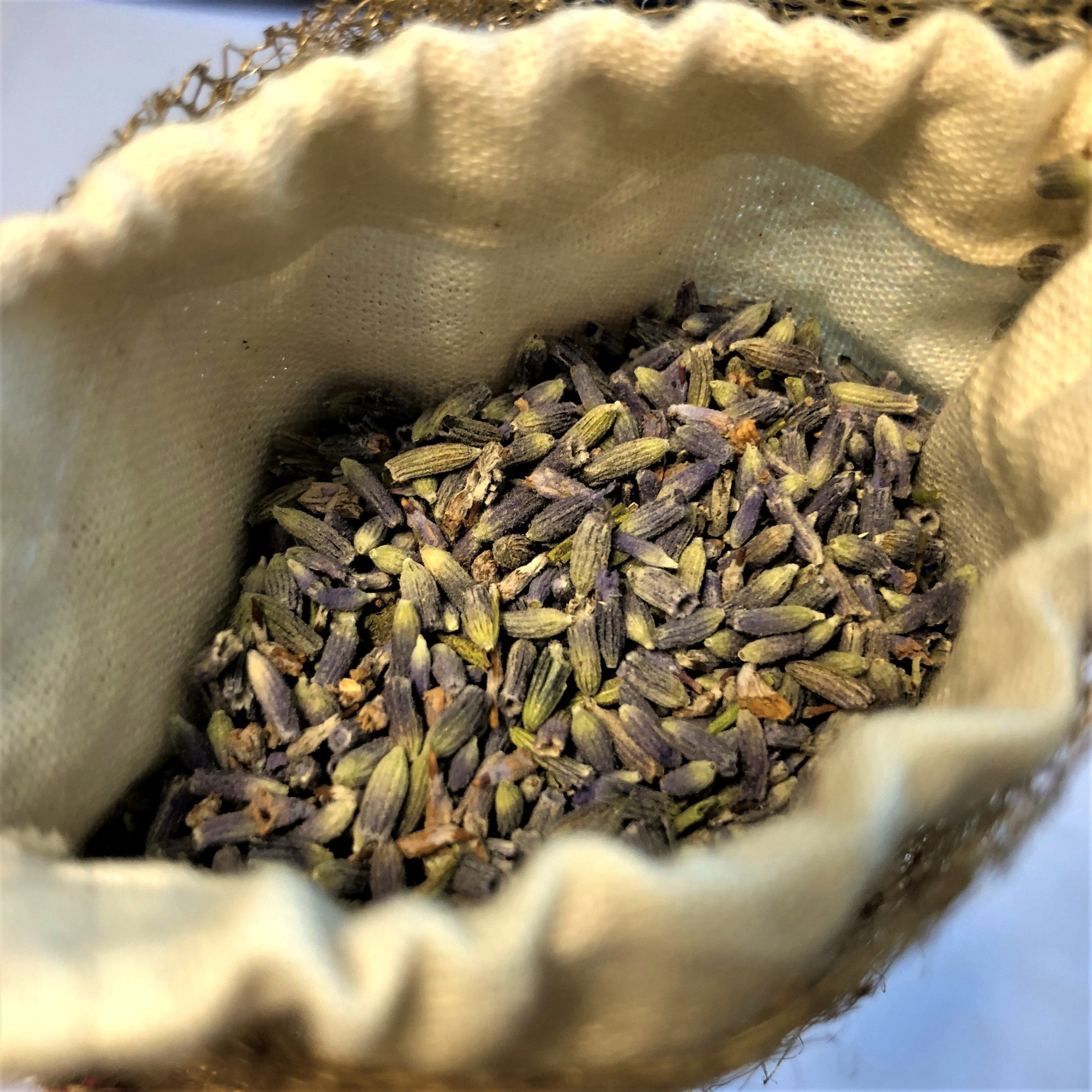 Wild Silk Lavender Sachet - Madagascar Periwinkle