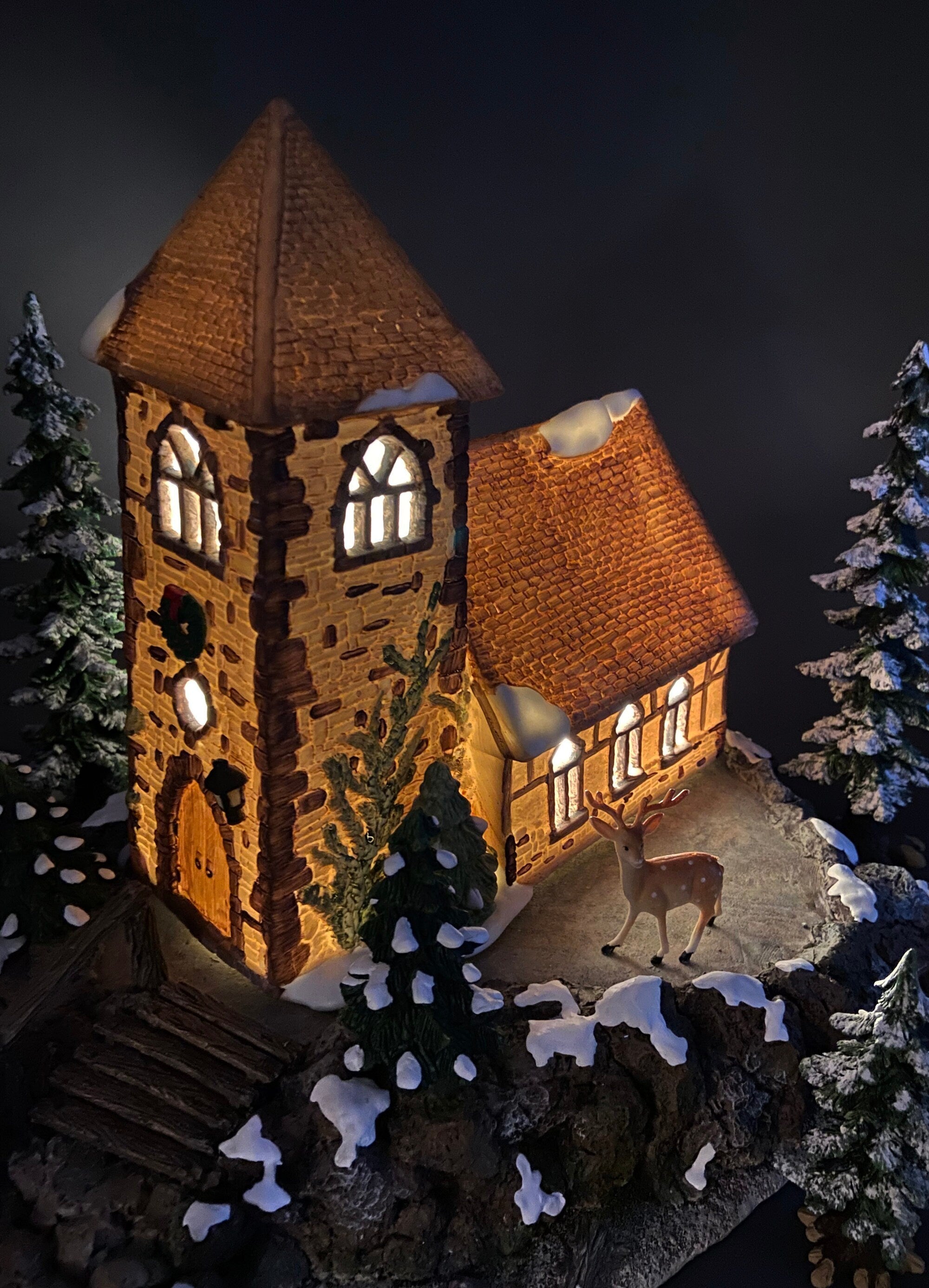 Dept 56 Christmas Village. Illuminated Gunnersbury Park Folly. Dickens Village Series. Limited Edition 30105.