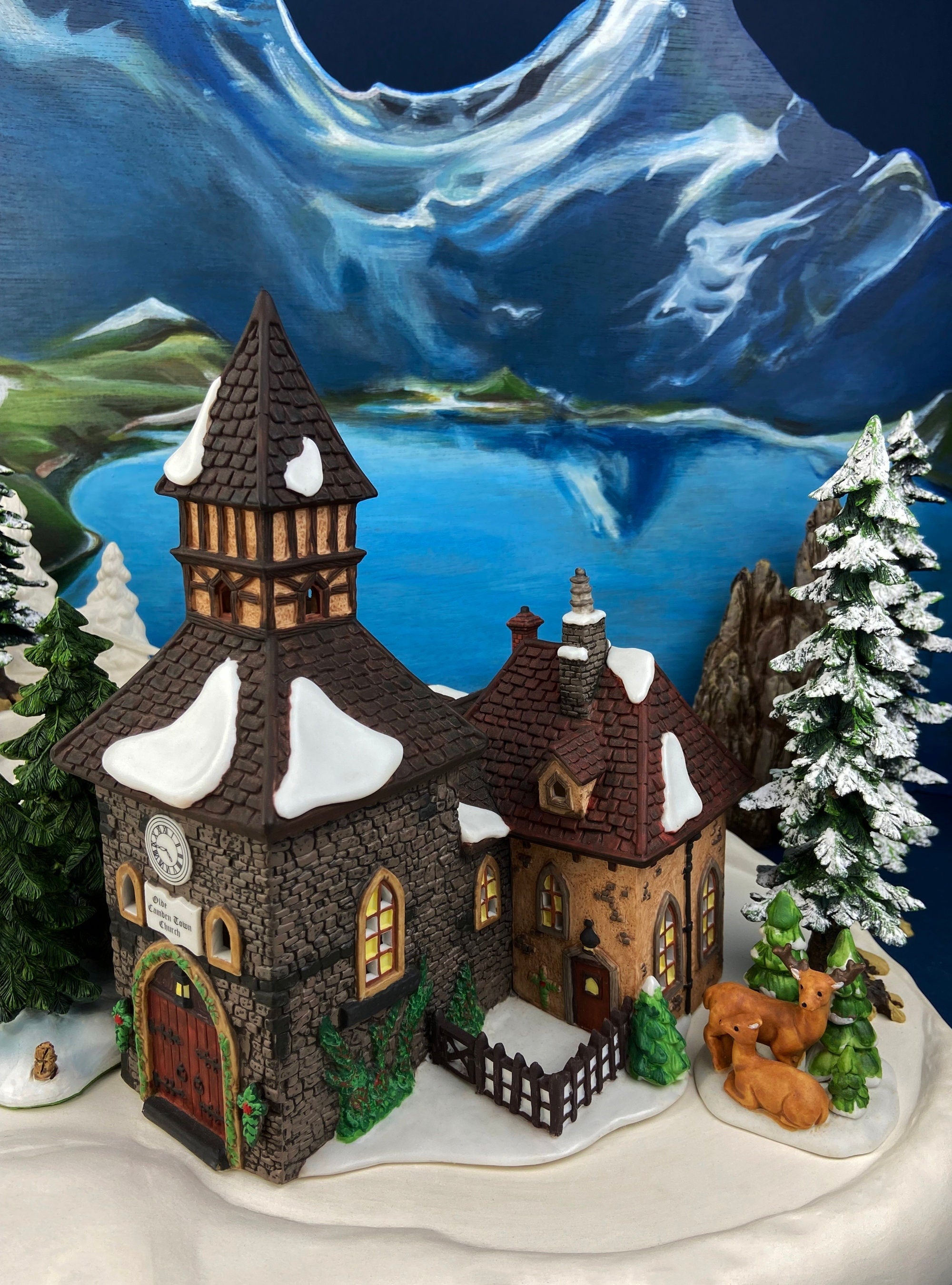 Dept 56 Christmas Village. Illuminated Gunnersbury Park Folly. Dickens Village Series. Limited Edition 30105.