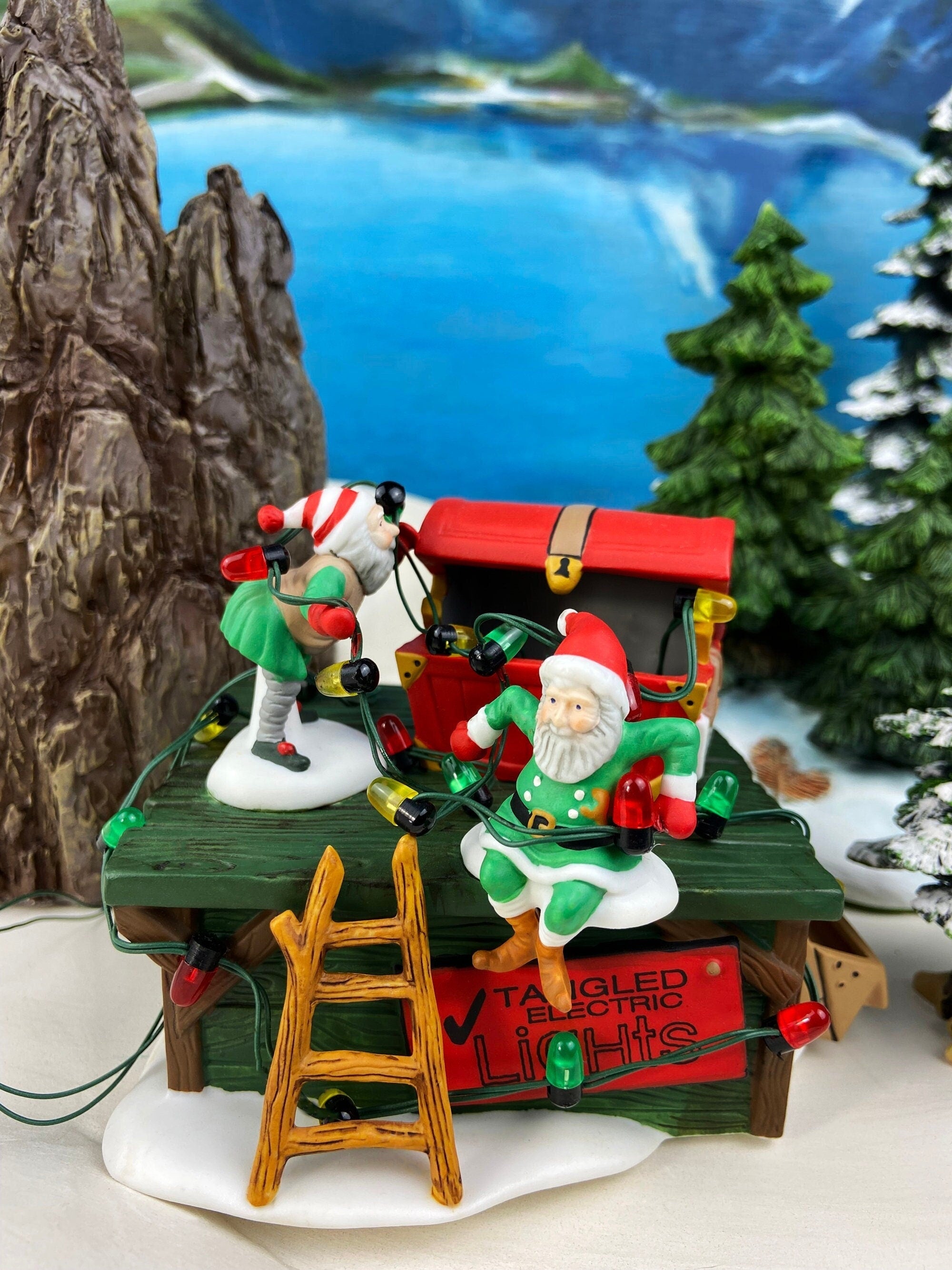 Department 56 Dickens Village Gingerbread Vendor with Kids
