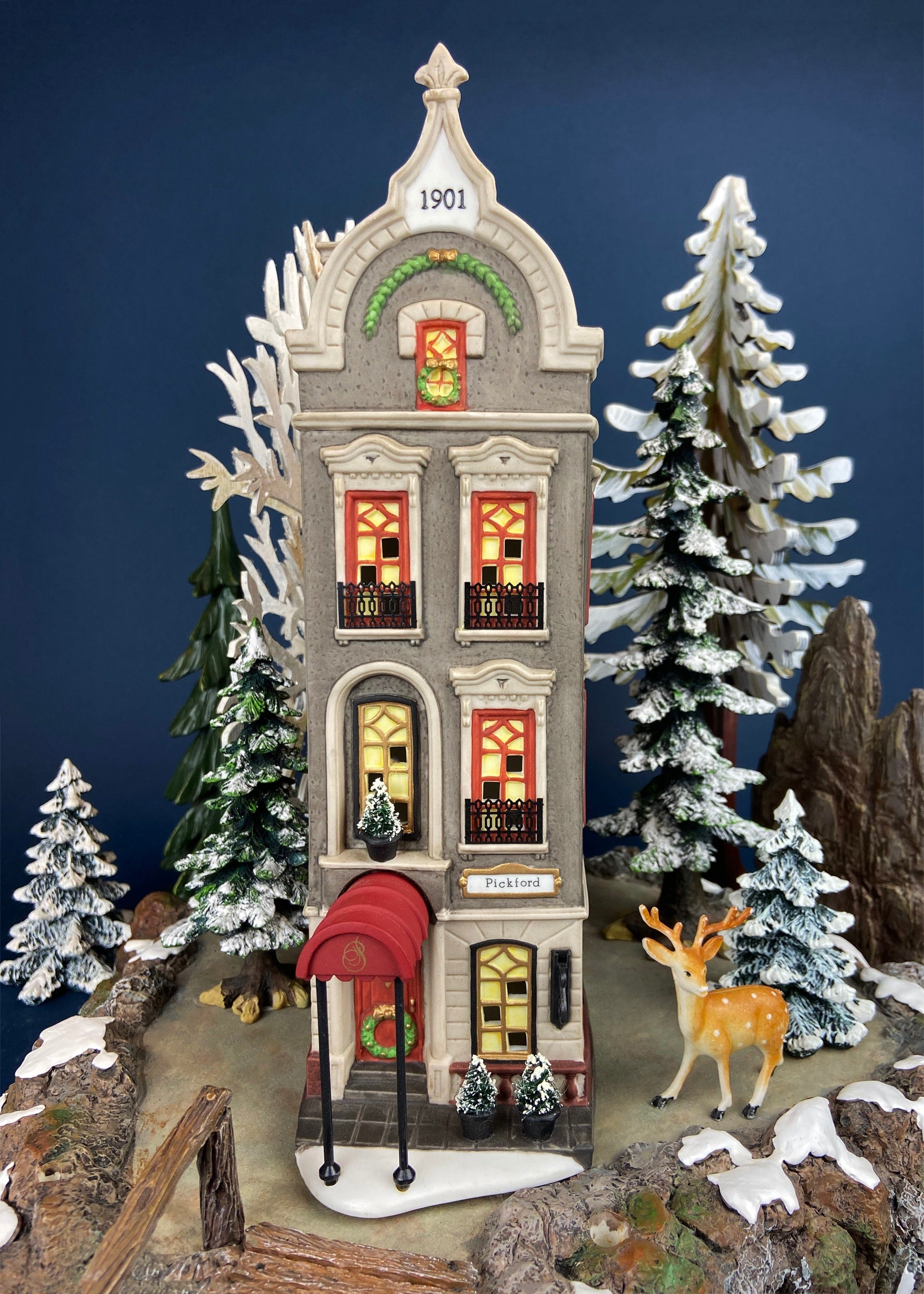 Vintage Blenham Street Bank & 2 Policeman Figurines by Department 56. Illuminated Christmas Village House. Dickens Village. Holiday Display.