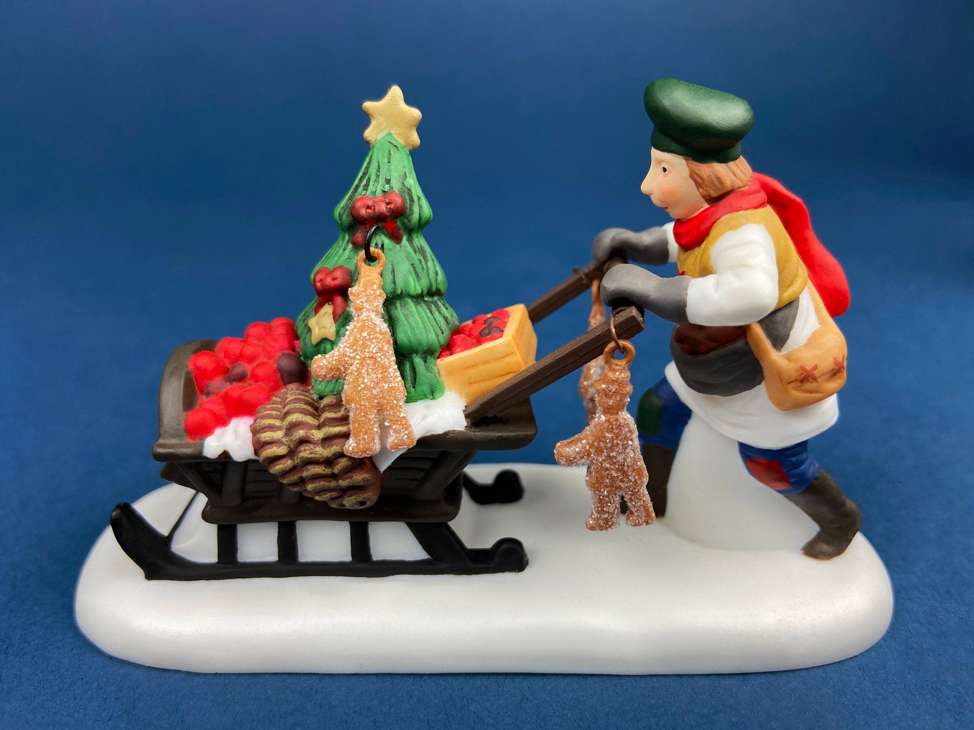Department 56 Dickens Village Gingerbread Vendor with Kids