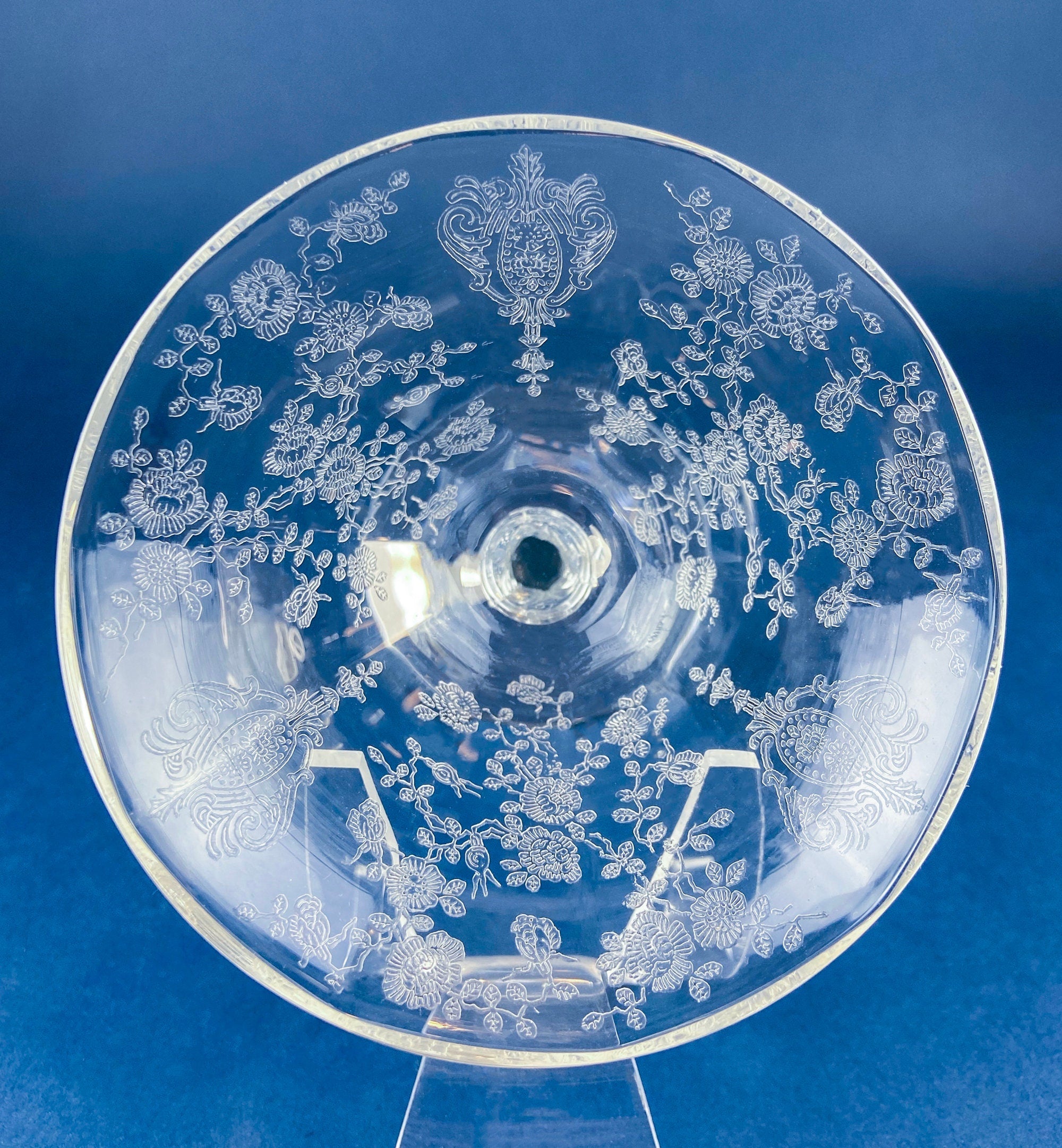 Crystal Champagne Glasses with Ball Stem. Enchantress by Mikasa. Frosted Ball Shaped like Berries & Leaves. Set of 11. Beautiful Ping.