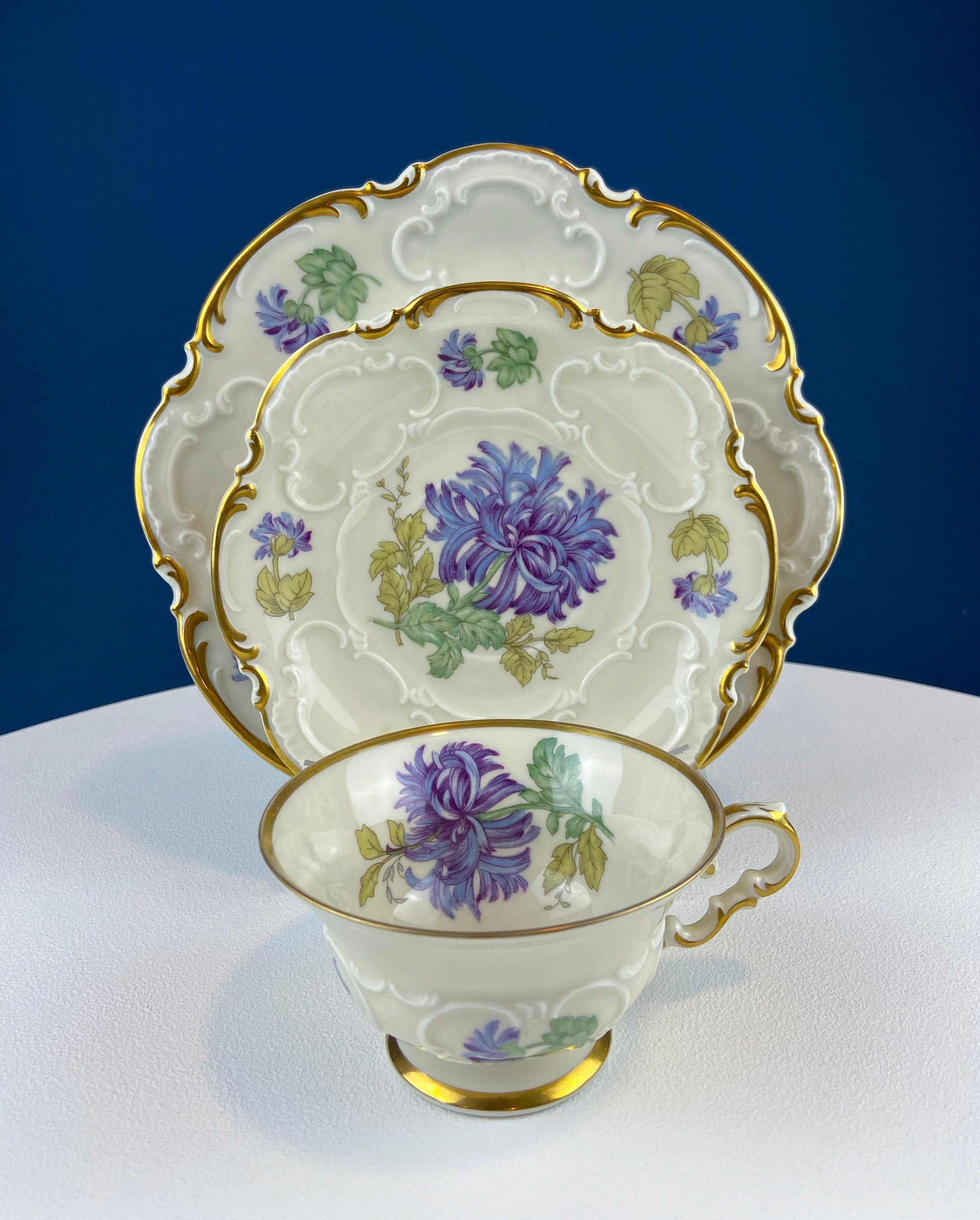 Vintage Cup and Saucer with Yellow Birds. Queens's Fine Bone China. Birds of America. Pair of Finches. Gift of Love. Modern Farmhouse.