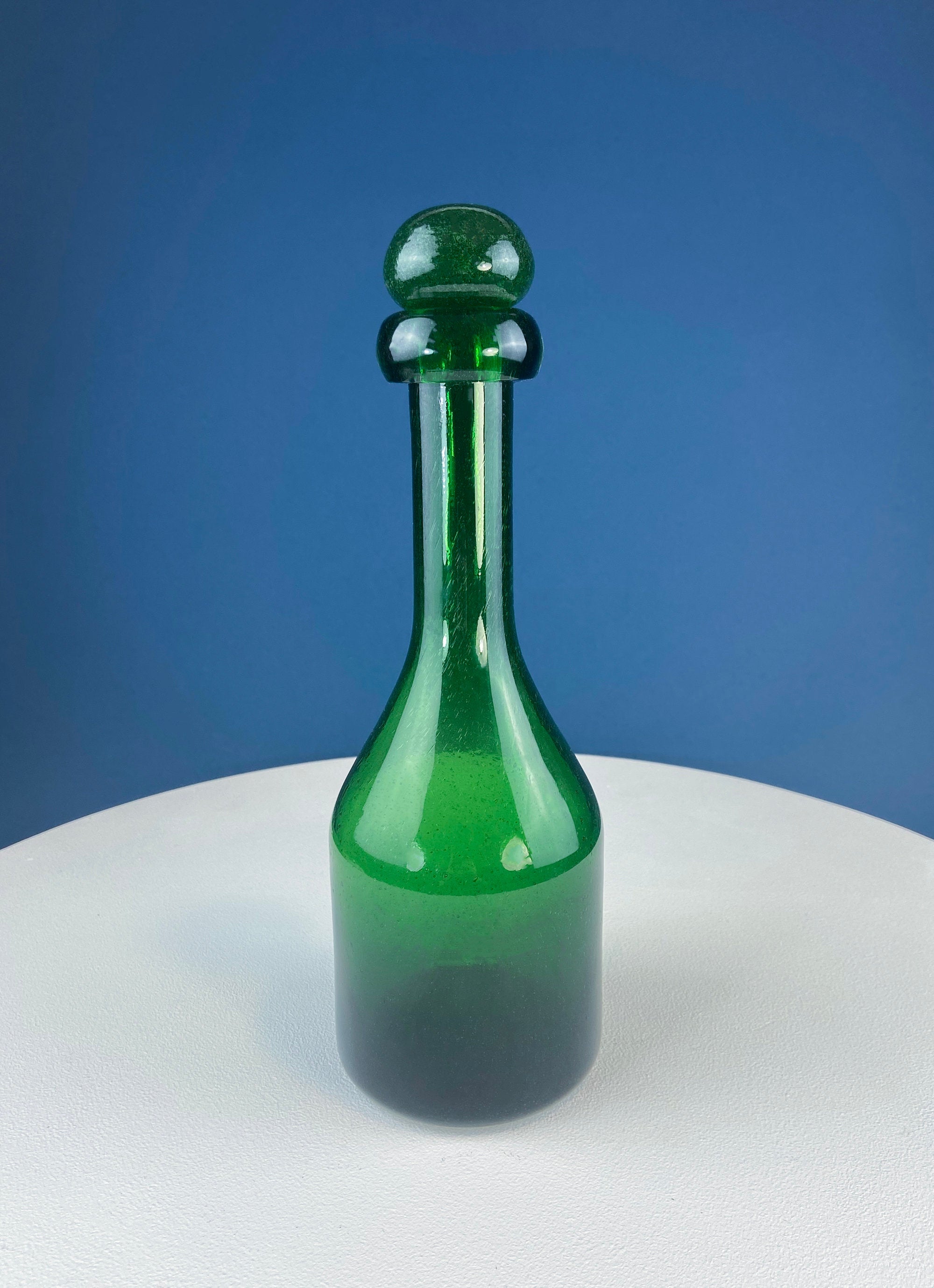 Dark Green Glass Decanter with Matching Stopper. Hand Blown Glass Carafe. Office Decor. Social Club Decor. Men Cave Accessory. Gift for Dad.